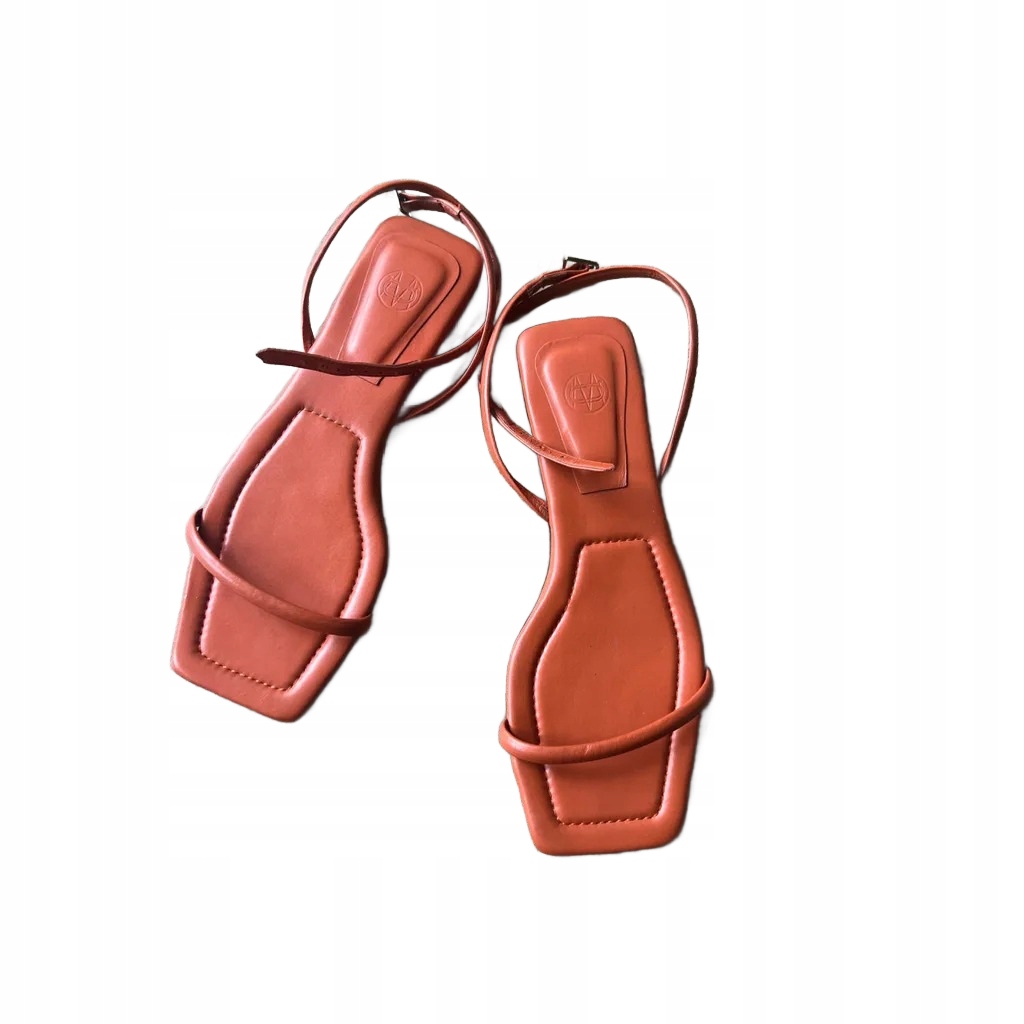 Masimmo Dutti Hnědé Ploché Sandály S Páskem Na Prsty 36 3EA