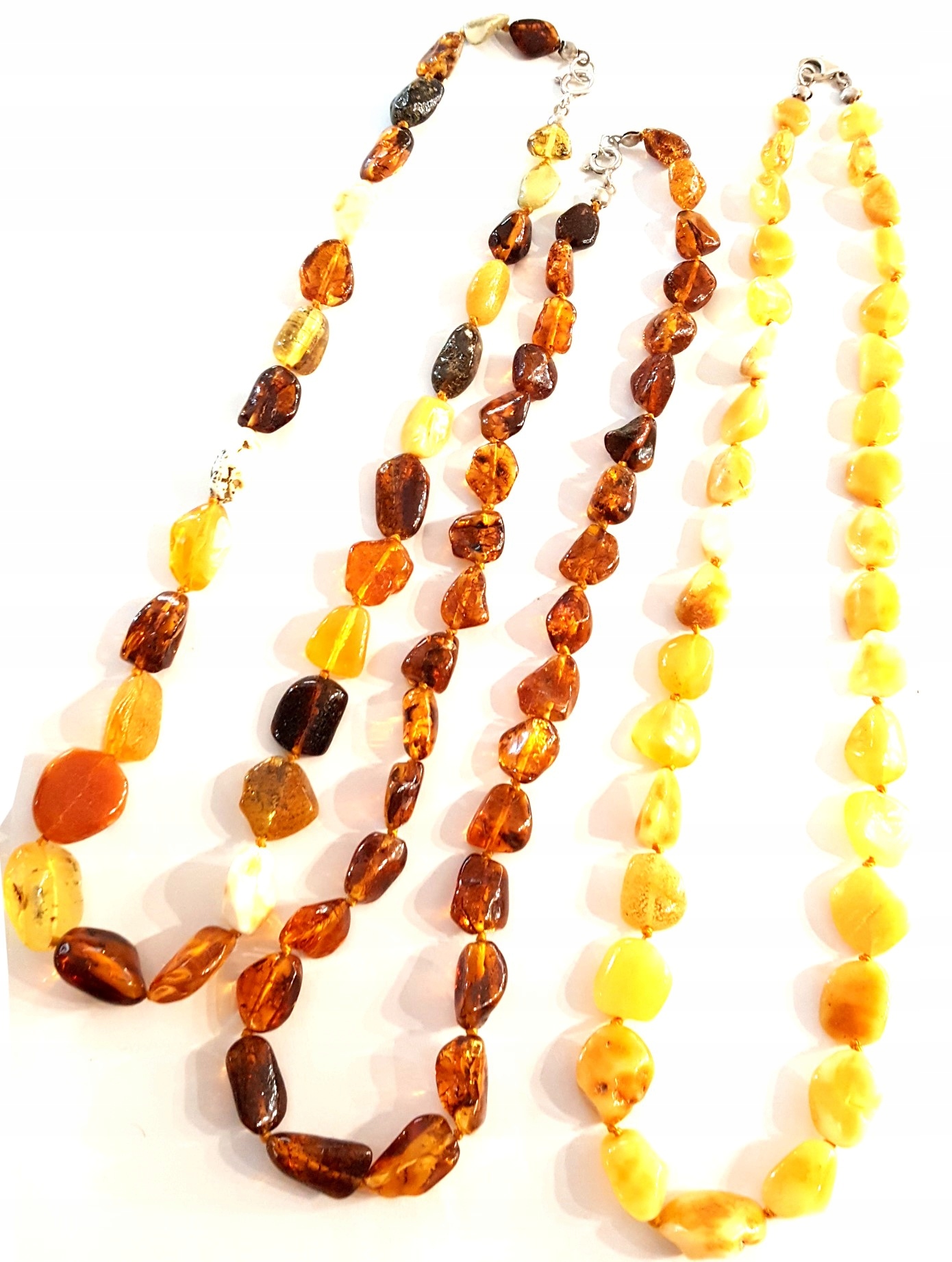 KORALE BURSZTYNOWE- SZLIF. *fasolka* BRĄZOWE -52cm Kolor dominujący beże i brązy