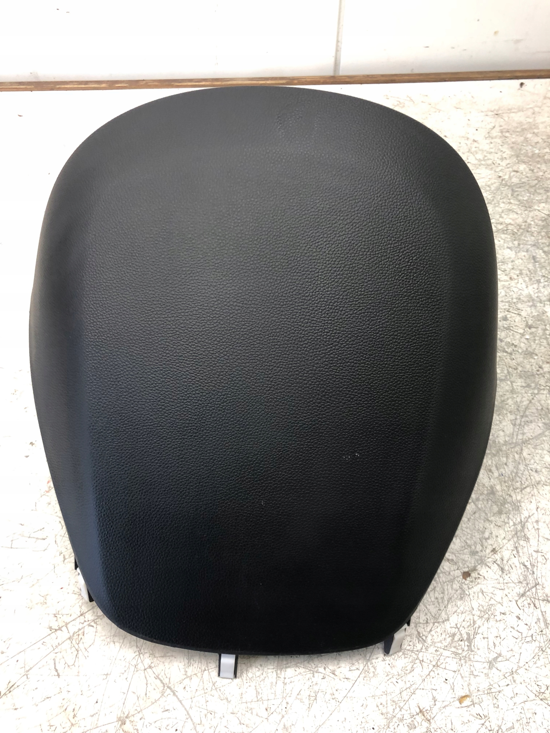 cover instrument panel frame HYUNDAI I10 II 84831-B9000