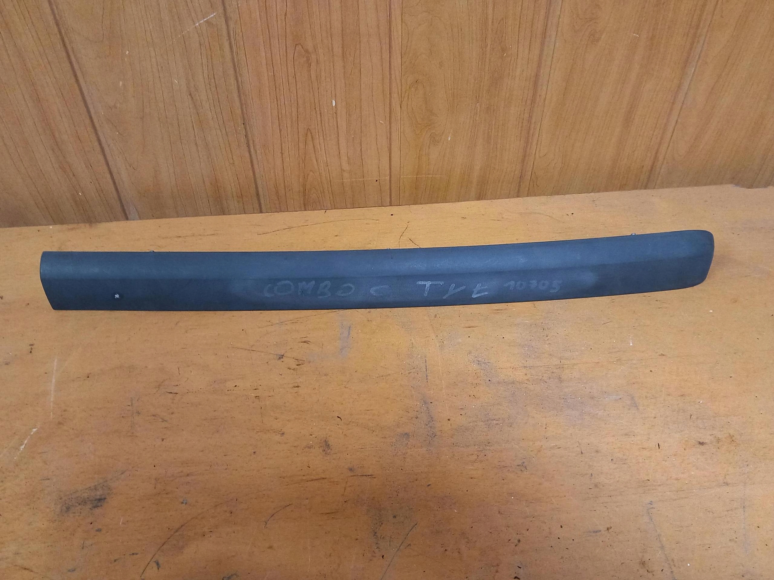 moulding door right rear part OPEL COMBO C 01-11 9228481