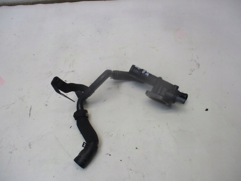 OBUDOWA TERMOSTATU WĄŻ RURA OCTAVIA II VRS 2.0 TDI