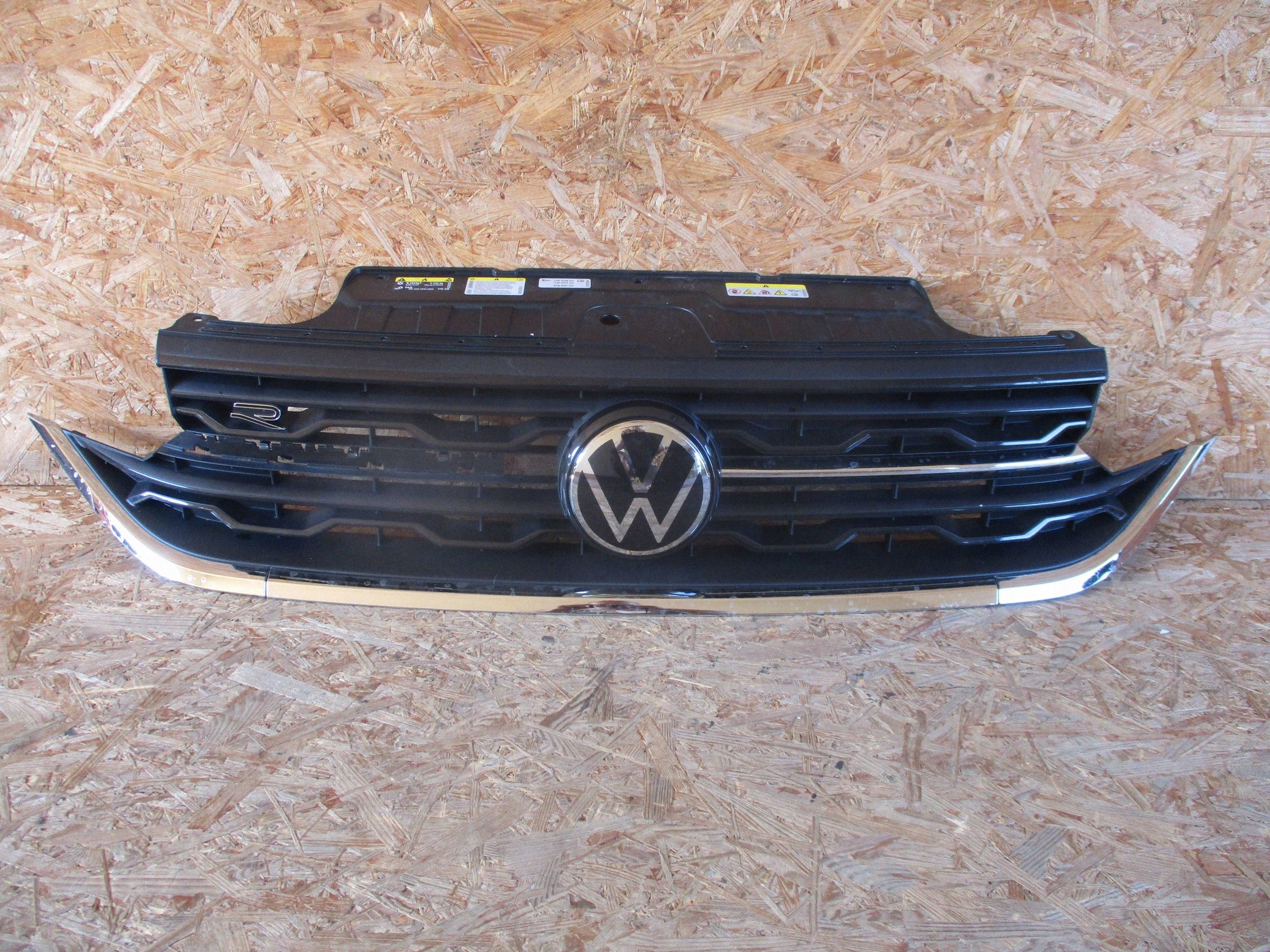 maska VW T-CROSS R-LINE 2GM