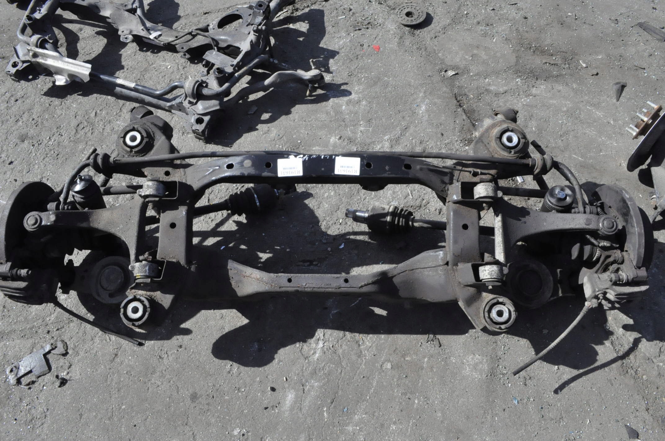 HYUNDAI SANTA FE II ZAWIESZENIE BELKA TYŁ