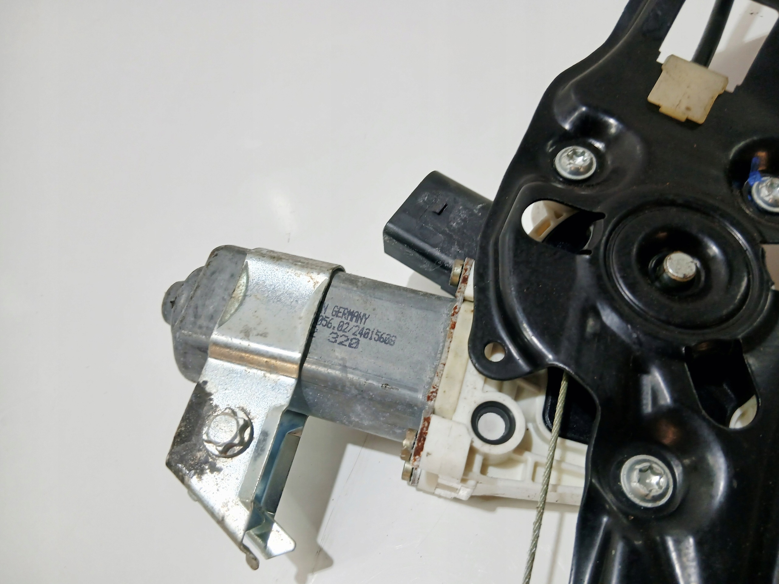 ablakemelő jobb hátsó BMW E60 E61 7034388