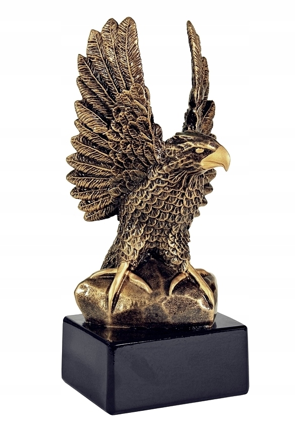 RX011 Odlitá soška New Eagle orla na postum