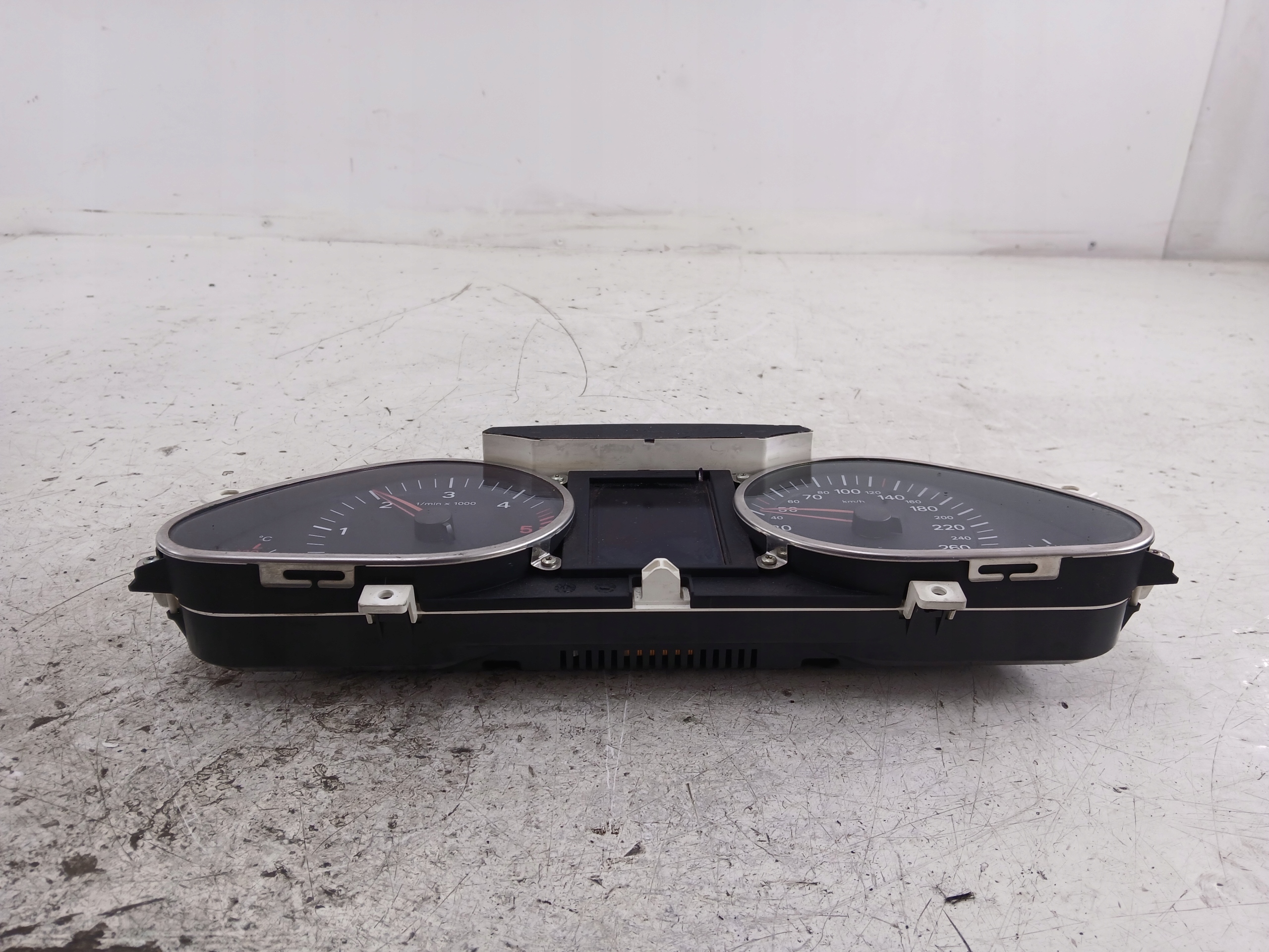 AUDI A6 C6 3.0 TDI dials dials 4F0920900S