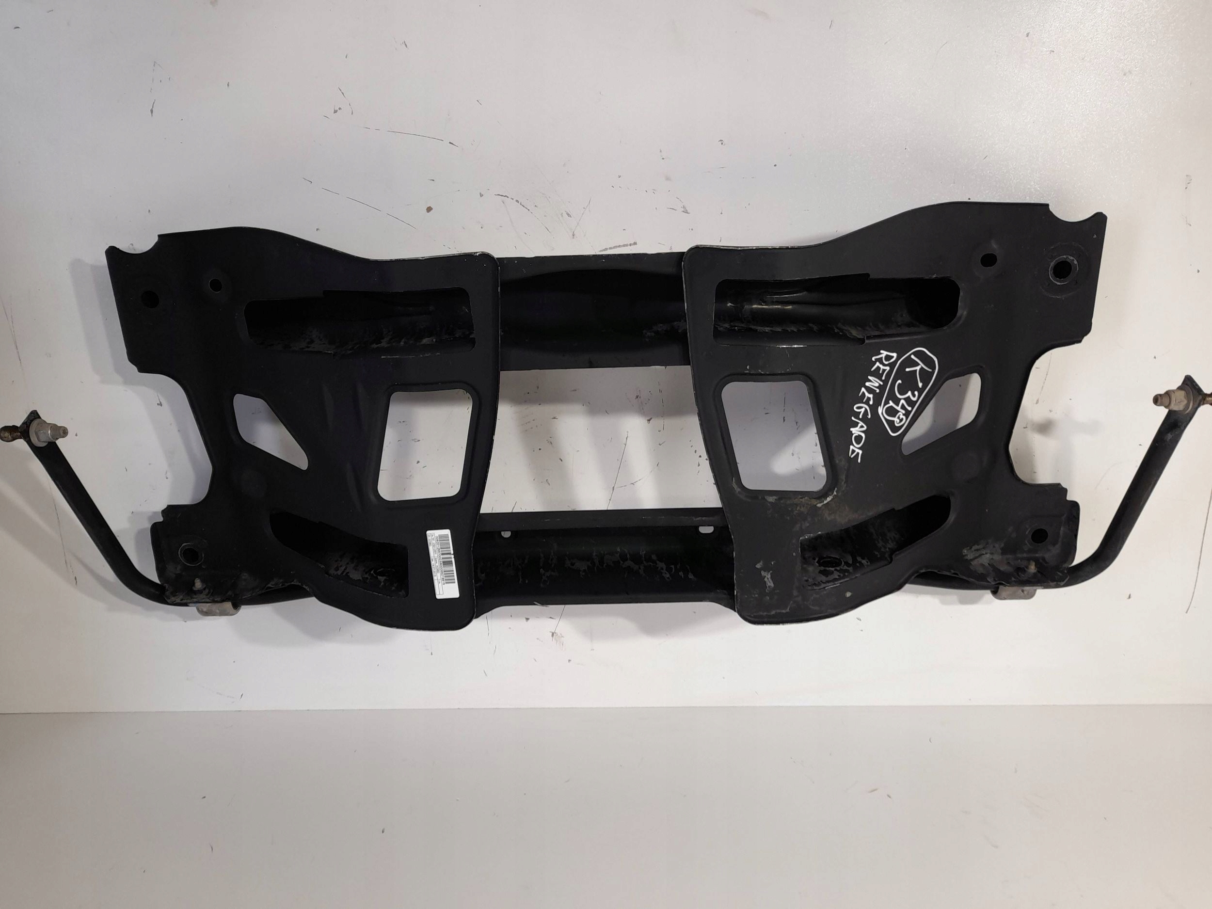 Jeep Renegade axle beam rear. (K349)
