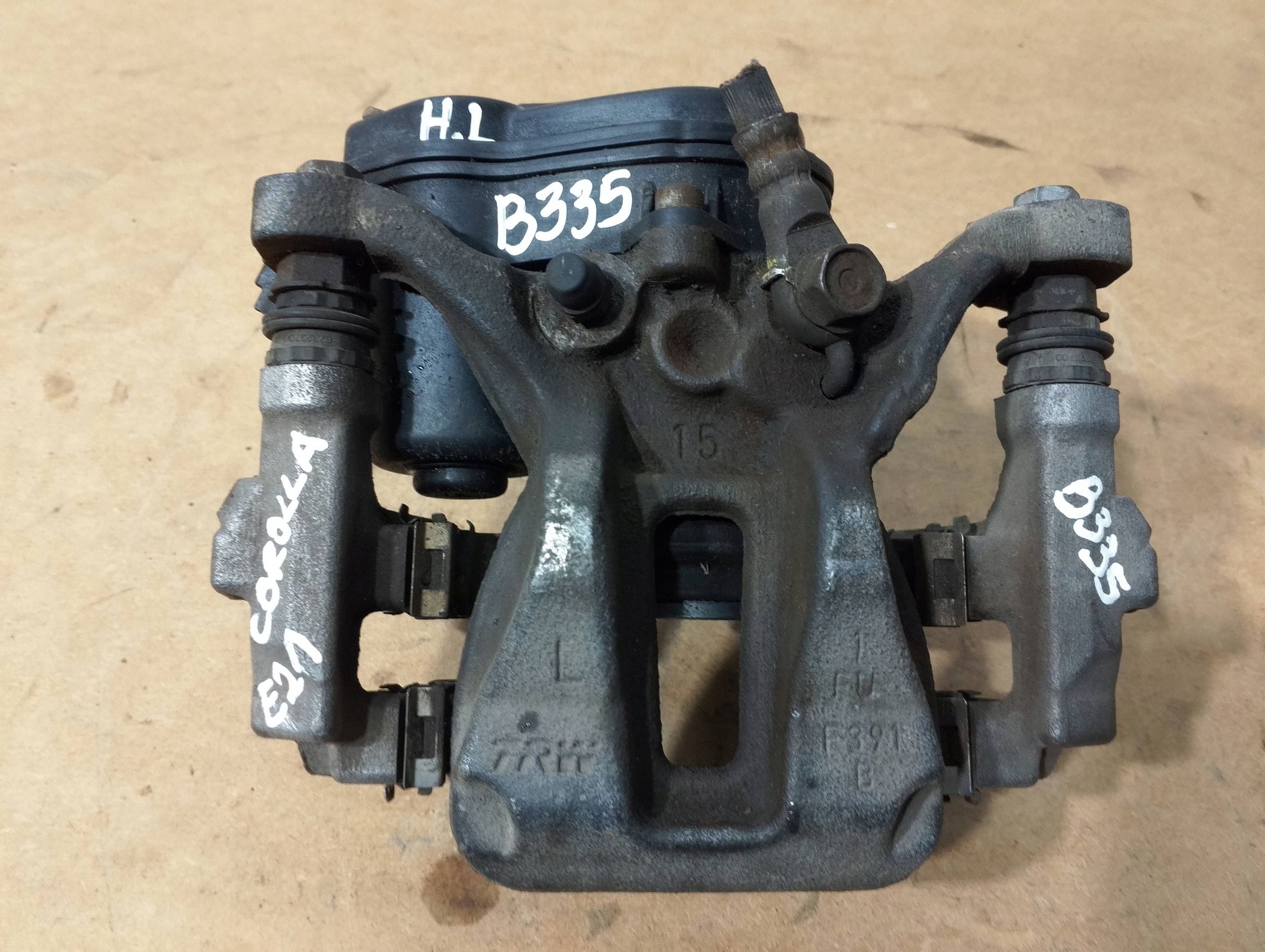 Toyota Corolla E21 2022 rear part side left caliper brake (B335)