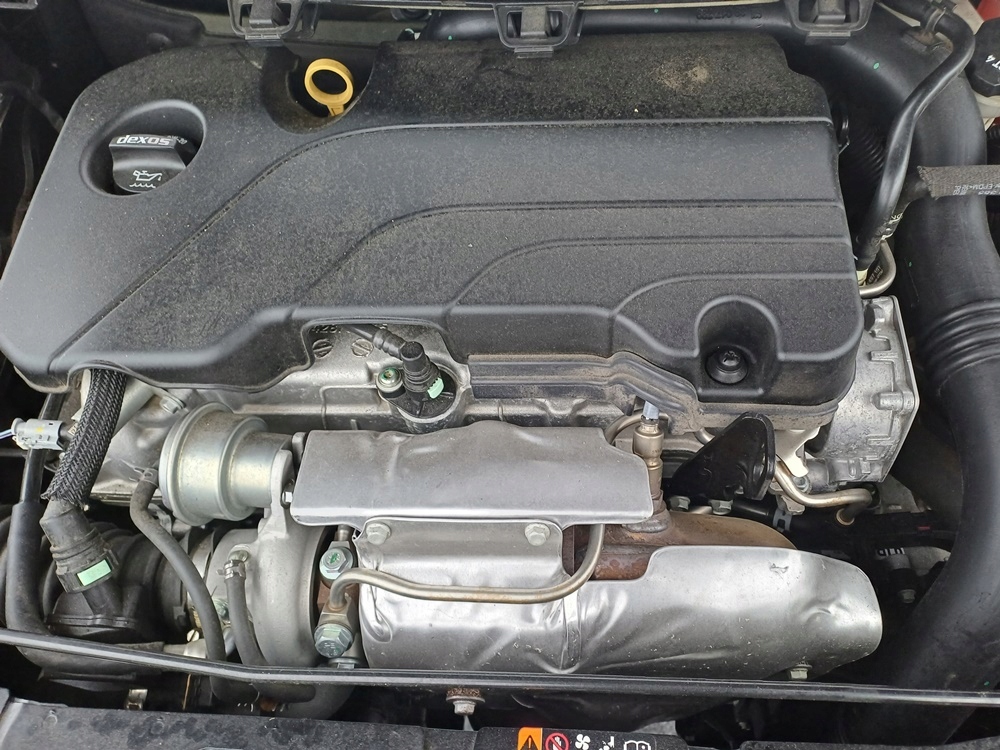 Opel astra k v 19r 1.4 t двигатель d14xft голый 28tys
