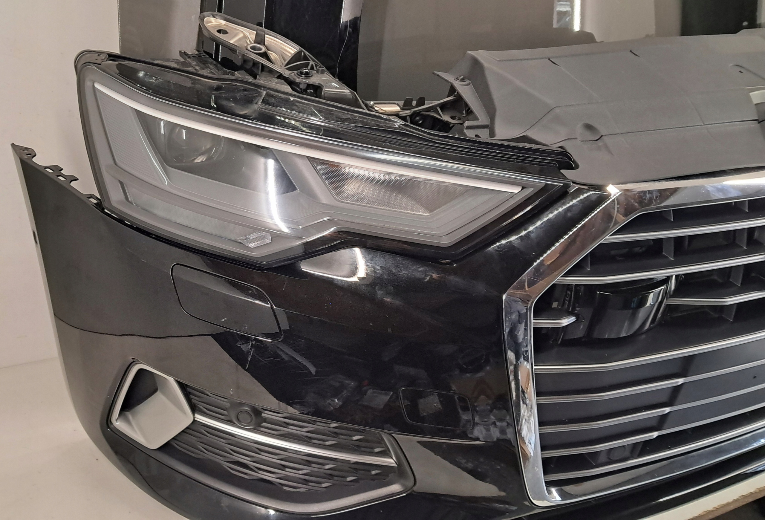 AUDI A6 C8 4K PRZÓD MASKA ZDERZAK LAMPA LED BŁOTNIK WZMOCNIENIE Wersja Europejska