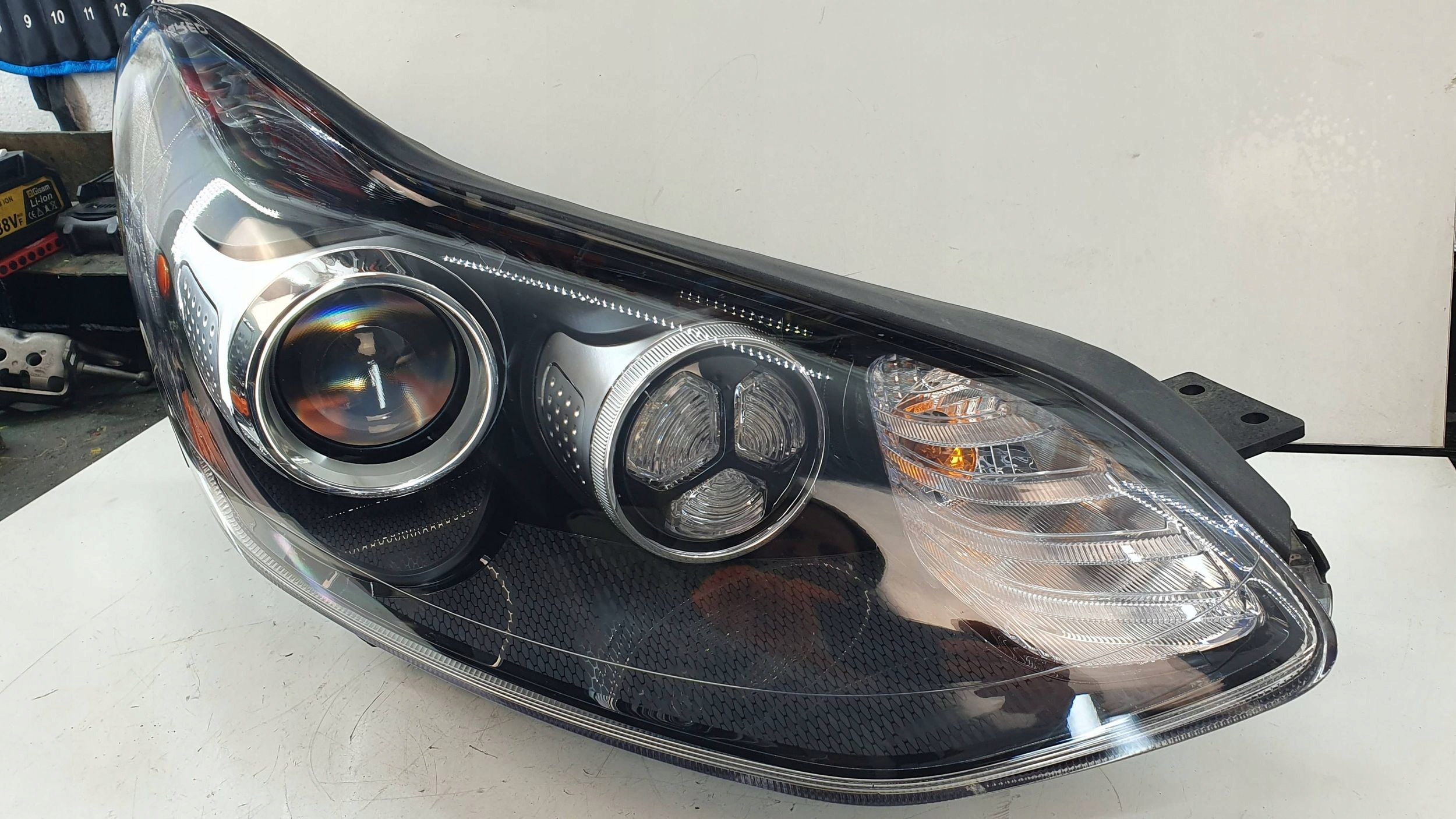 KIA Sportage 4 IV 15- XENON LED right light front front reflektor €