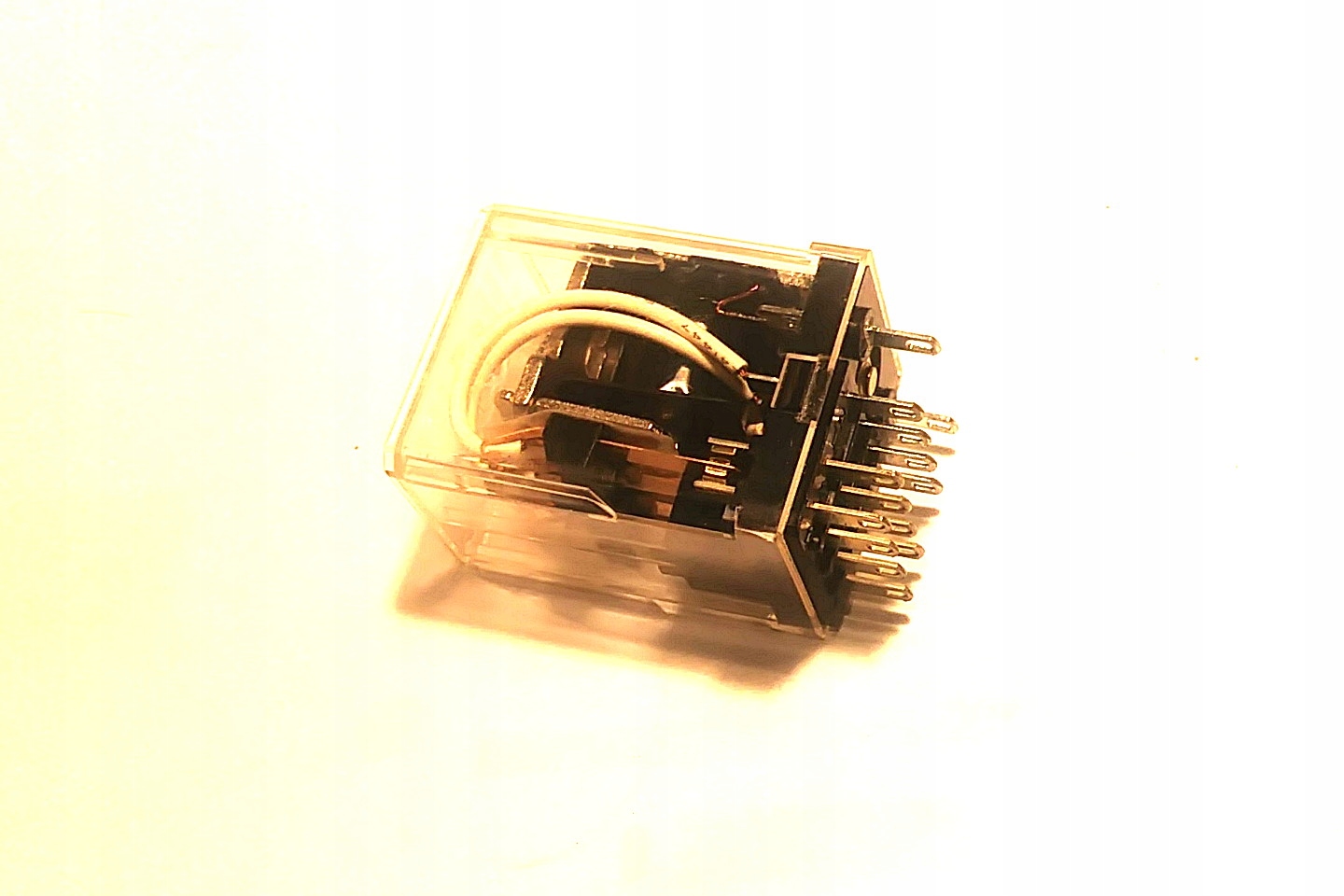 PRZEKAŹNIK cewka 230V AC 50Hz 4PDT styki R-4 MY4