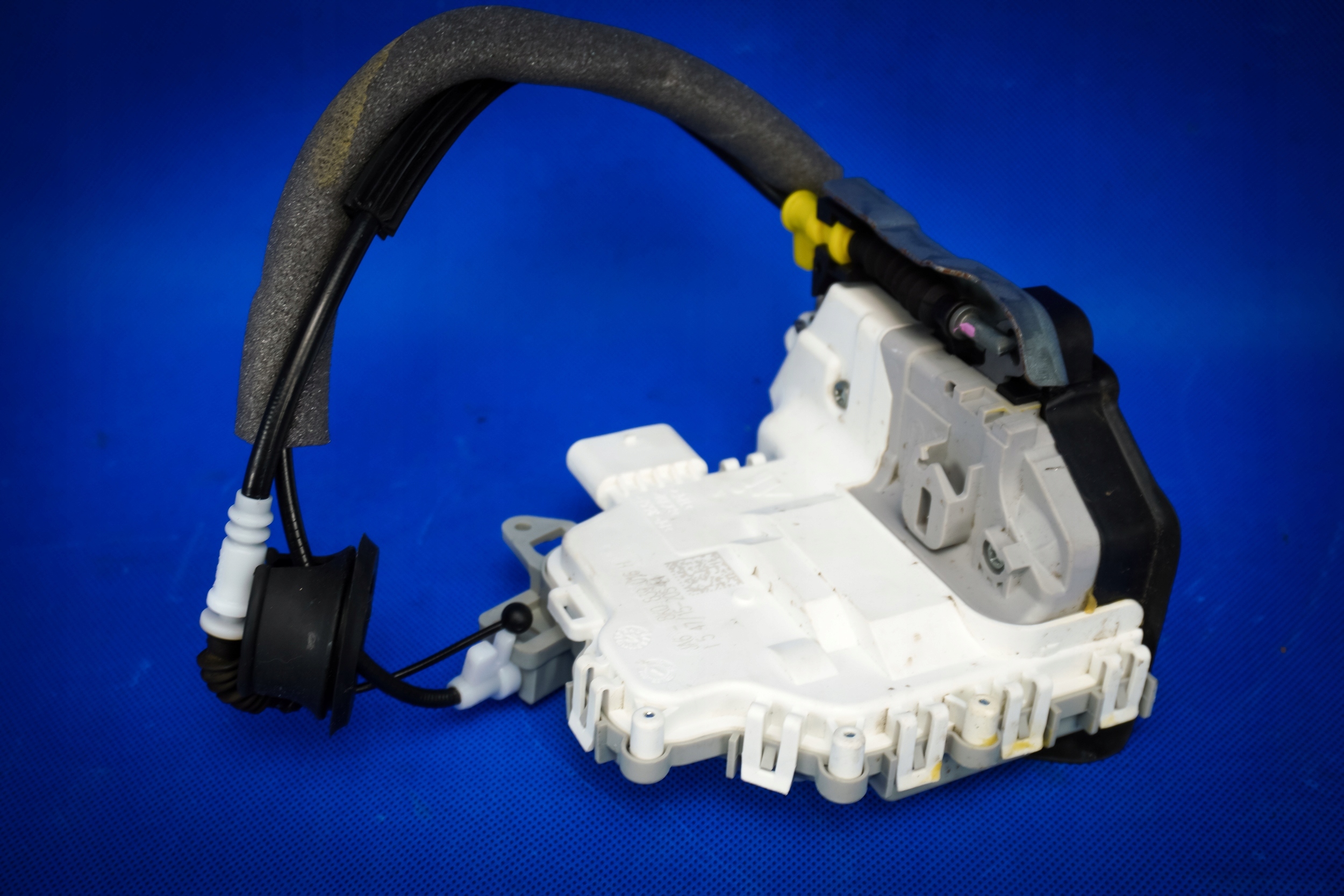 lock door right rear part Audi A3 8V A4 A5 8K0839016H