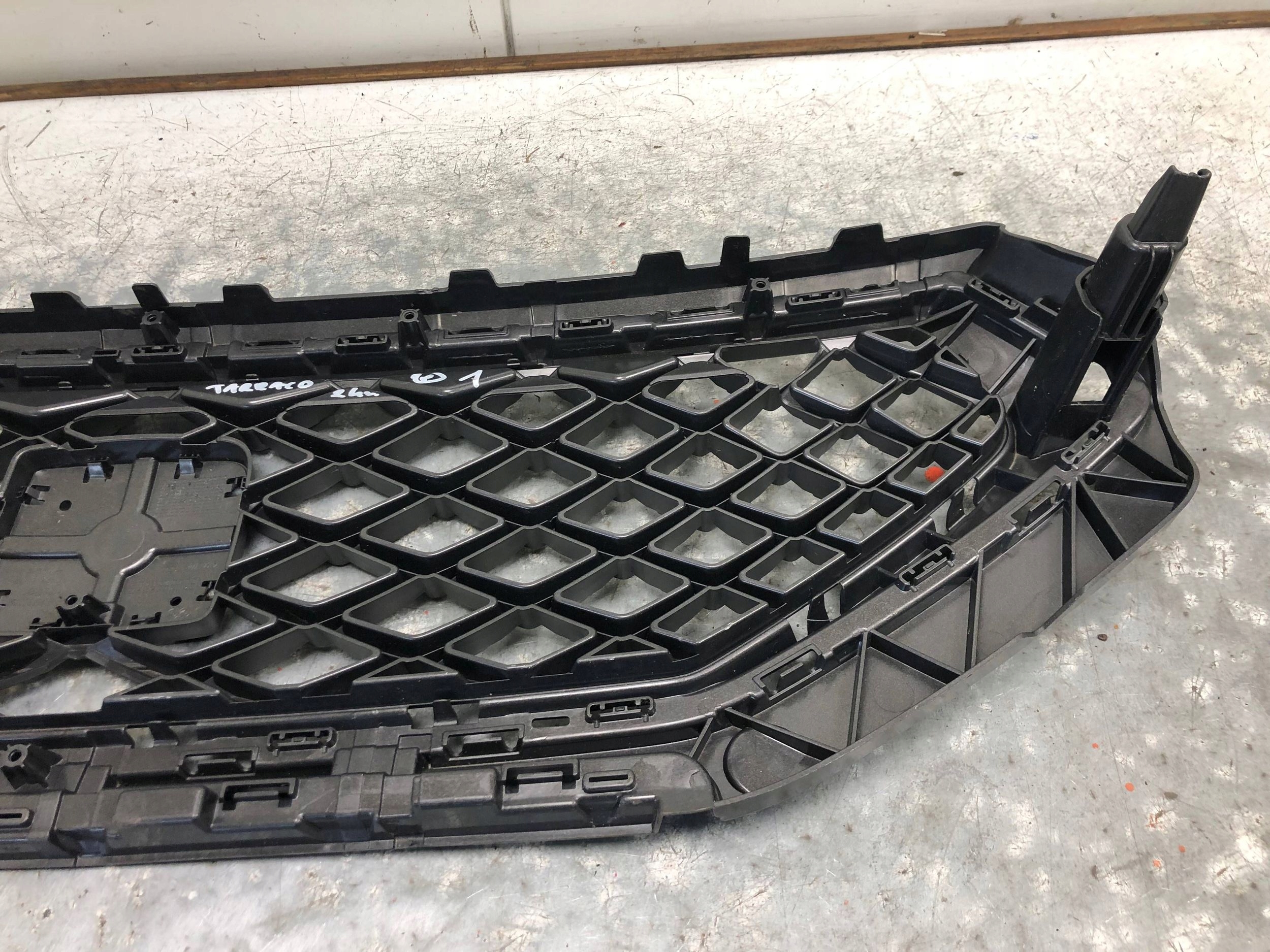 Grill Grill SEAT TARRACO 5FJ853654B