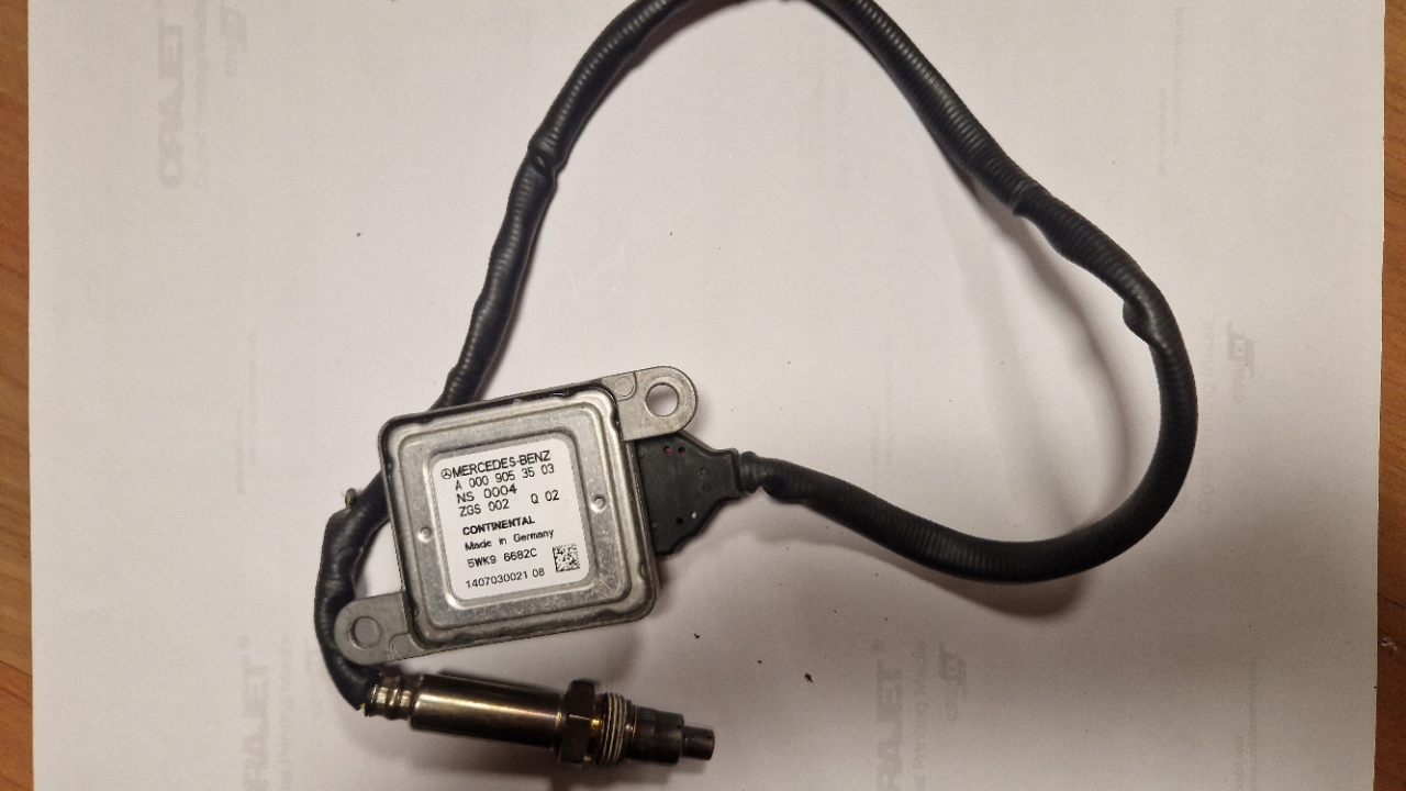 CZUJNIK NOX MERCEDES A0009053503