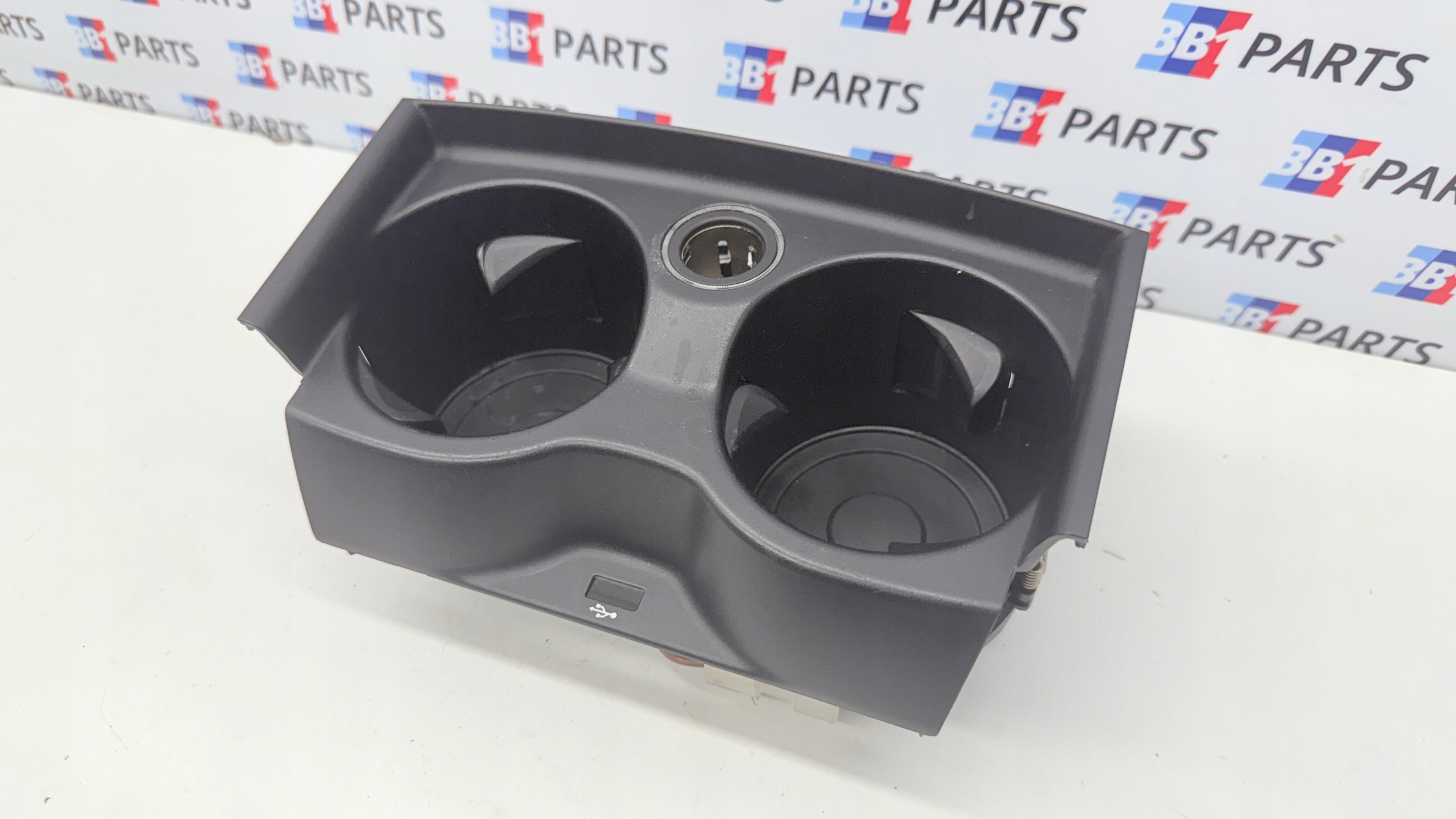 BMW G30 G31 bracket for KUBKI CUPHOLDER 6801508