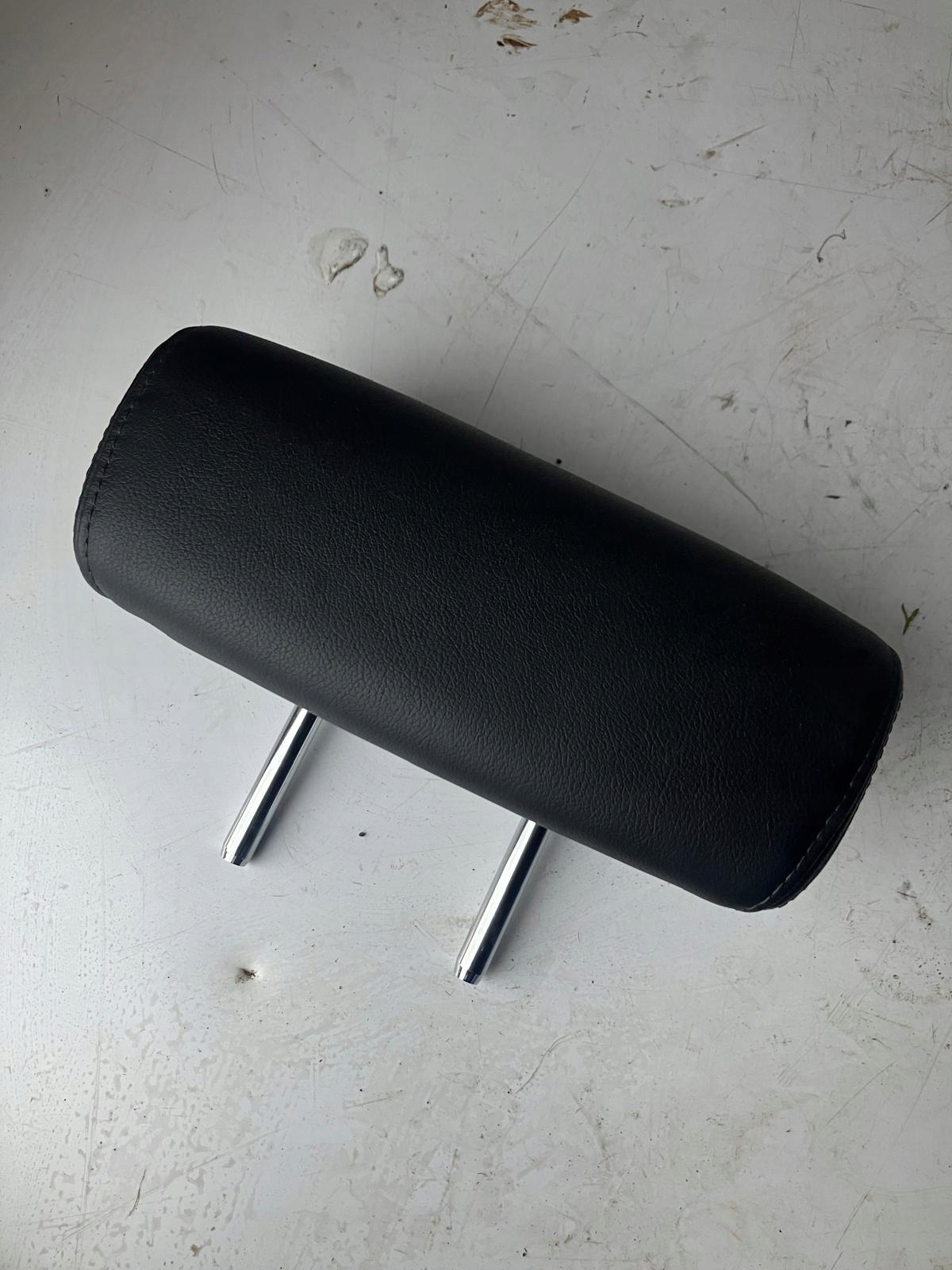 rest KANAPY RENAULT LATITUDE central rear part leather