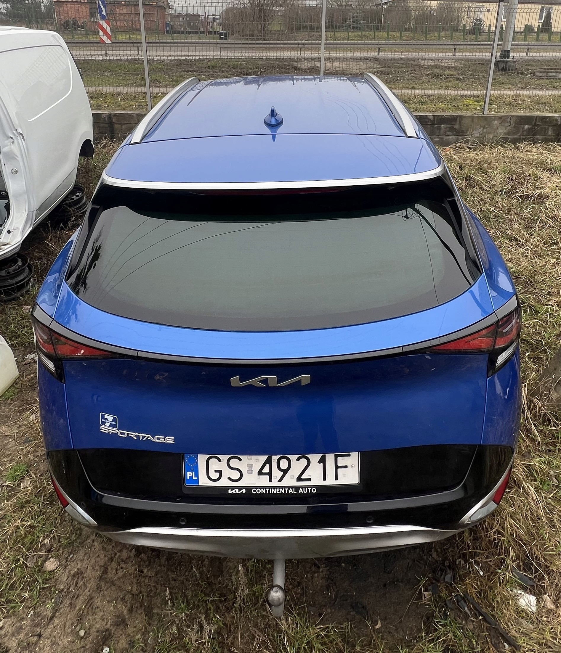 KIA SPORTAGE V TYŁ NADWOZIA DUPA Z DACHEM