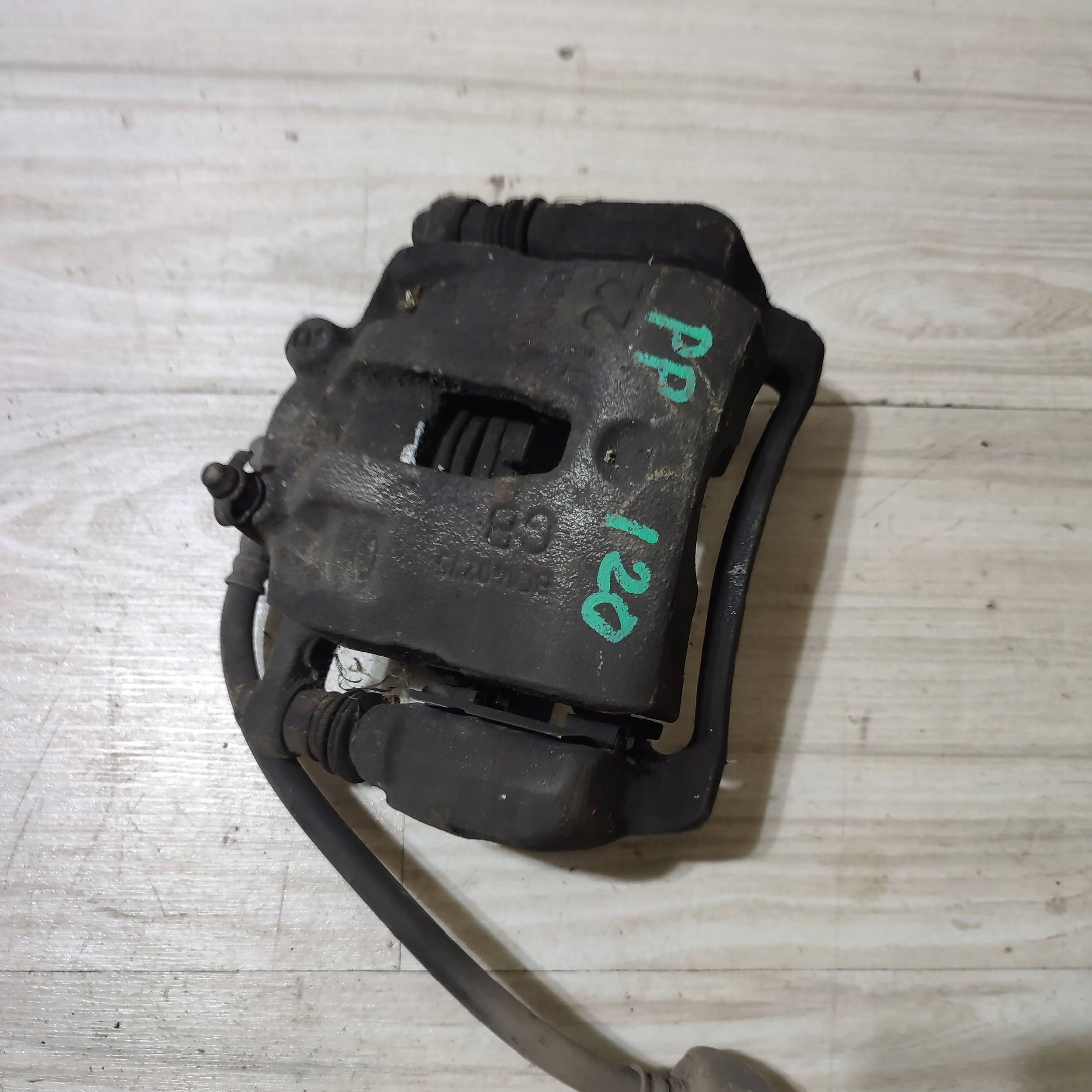 caliper brake front front right Hyundai i20 (GB IB) LP120