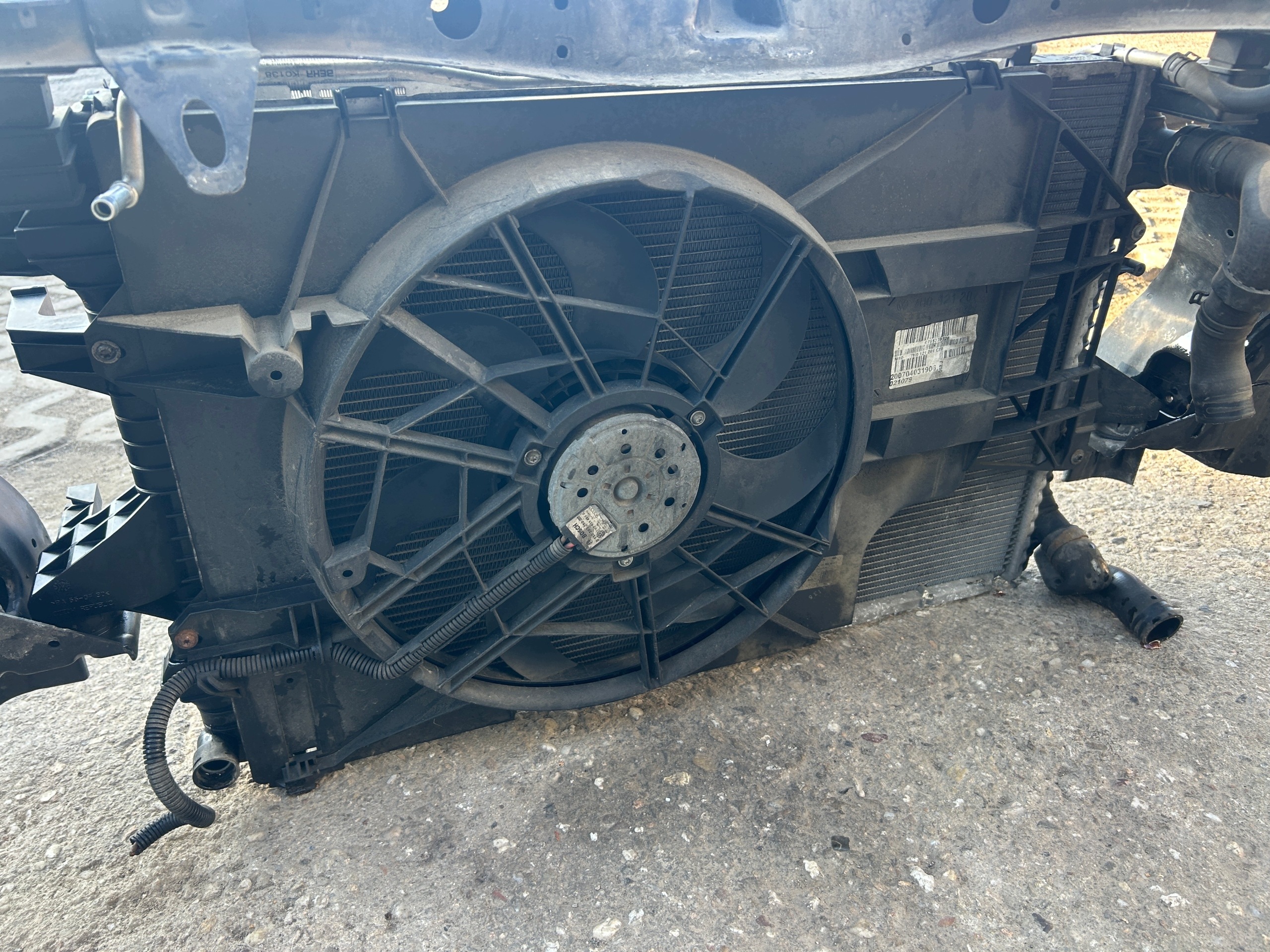 VW T5 2,5 TDI support panel for radiators pillar radiator