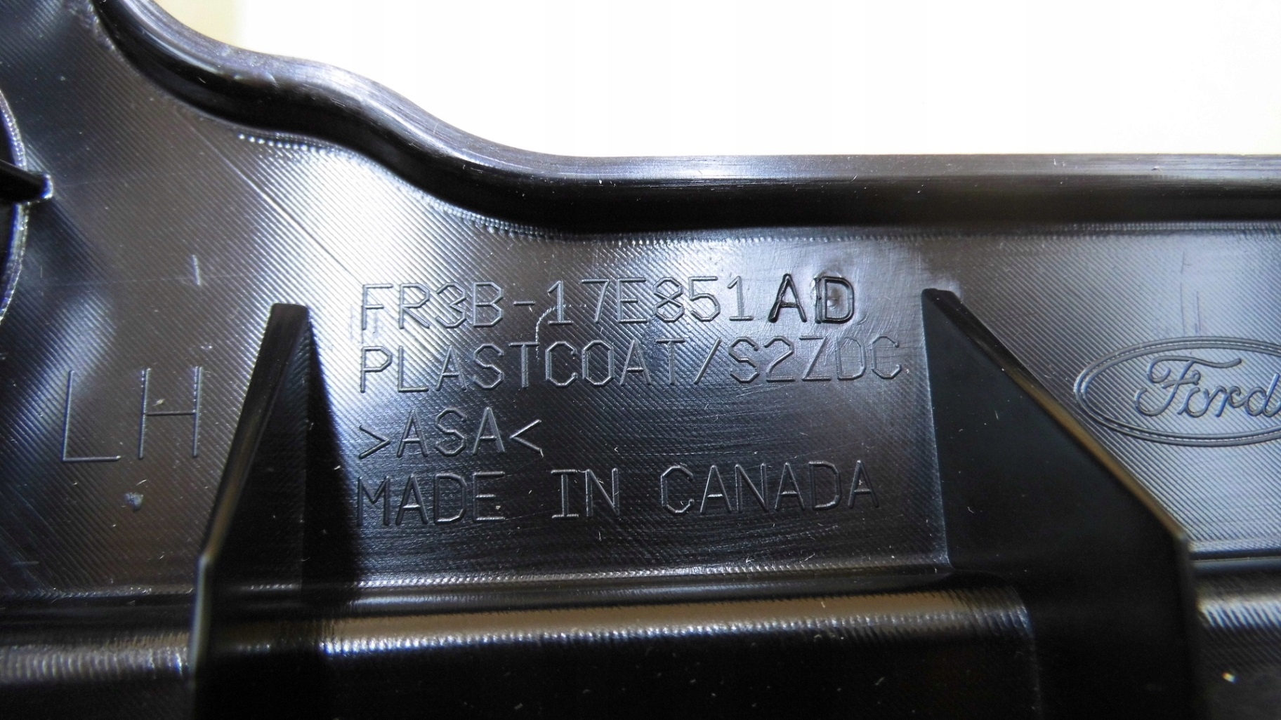 MOCOWANIE ZDERZAKA LEWY TYL FORD MUSTANG 2015 17 Installation side Rear