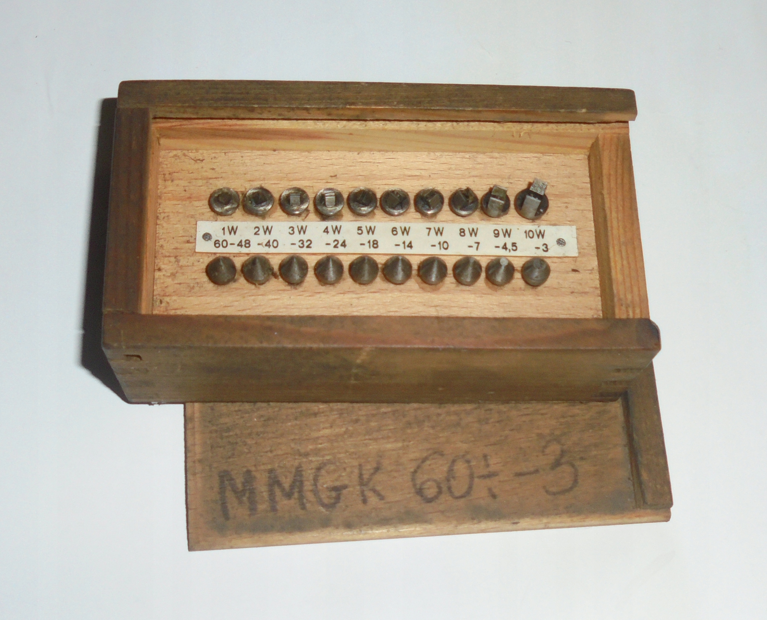 НАБІР НАСАДОК ДЛЯ ВИМІРЮВАННЯ РІЗЬБИ MMGK 60-3 VIS