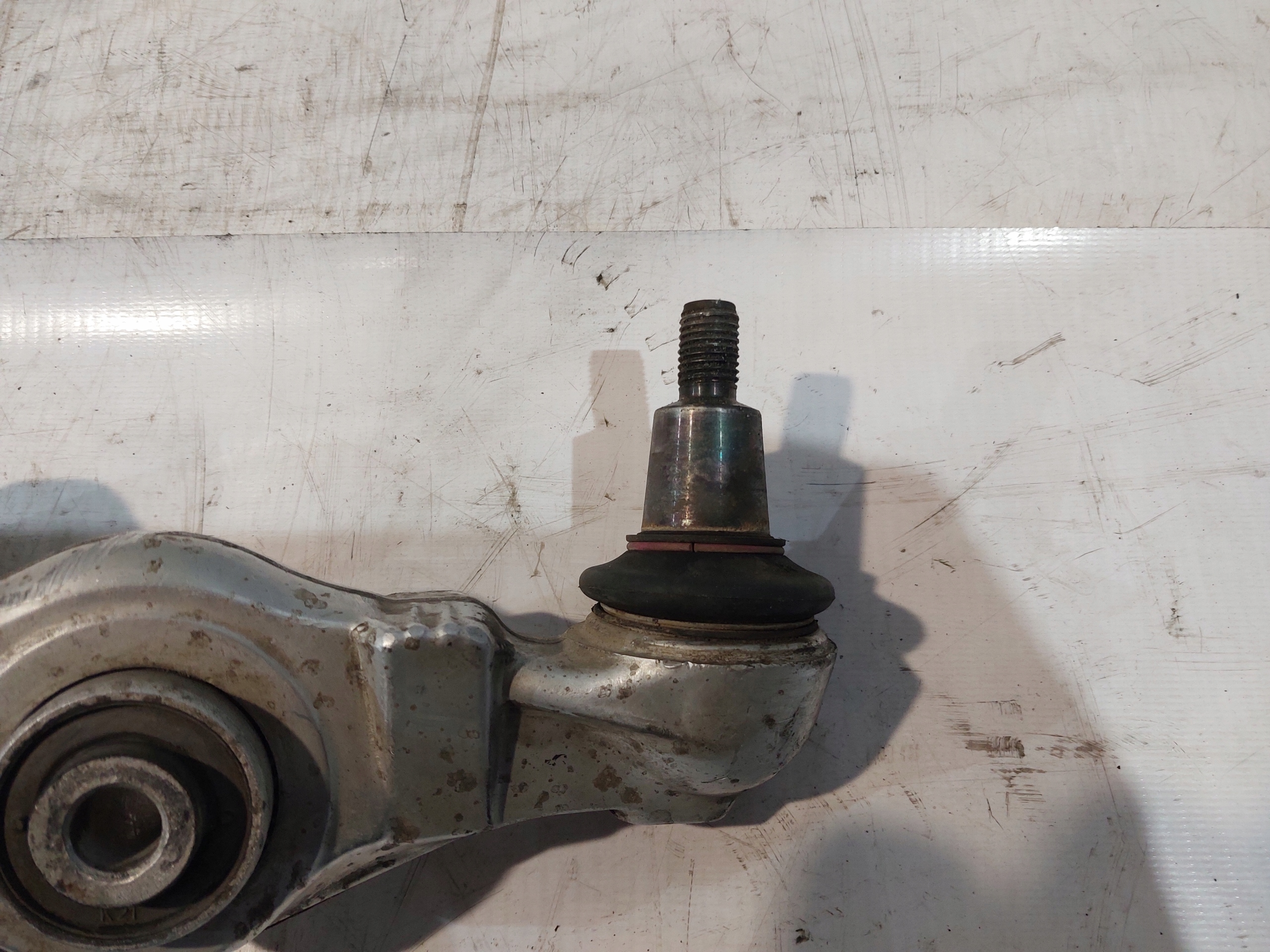 Audi OE 4D0 407 151H Querlenker, Achsträger Reifen Räder