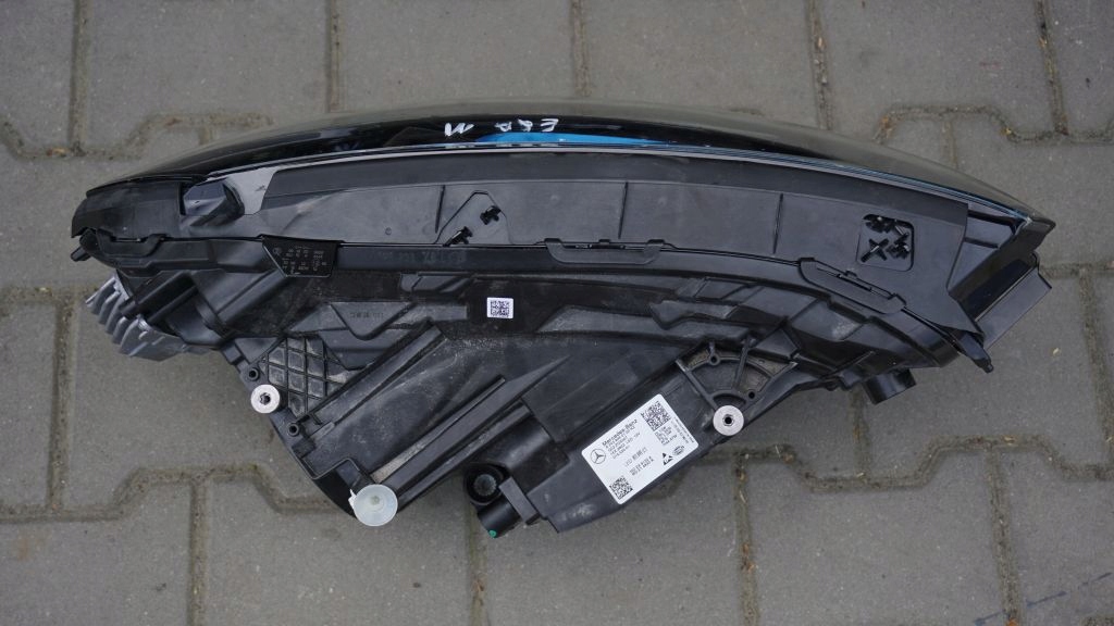 MERCEDES EQA EQB 243 links Licht vorne LED KOMPLET