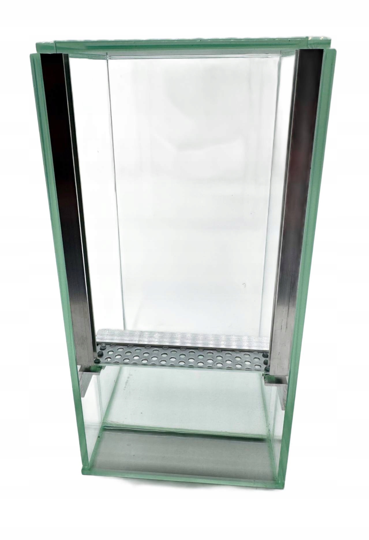 Levně Nano terárium pro pavouka, gilotina s ventilací 10x10x20