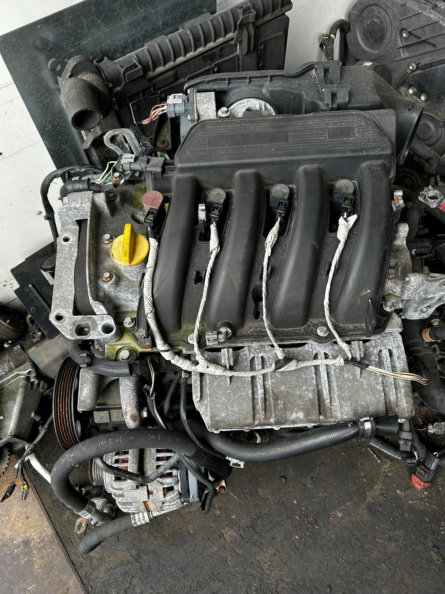 Двигатель K4M700 K4M813 renault MEGANE и II SCENIC 1.6 16V