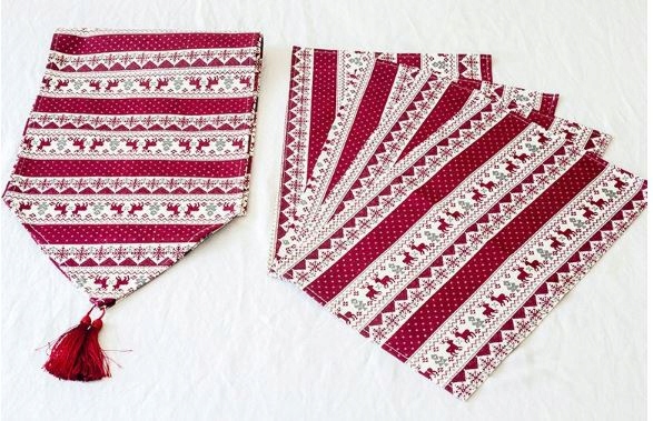 

Komplet świąteczny Bieżnik 4 podkładki zastawa