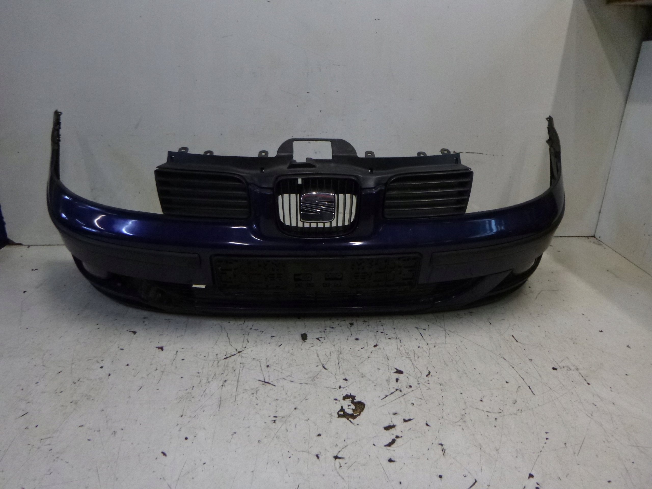 front bumper front Seat TOLEDO II 1M0807221 98-05 SEAT LEON