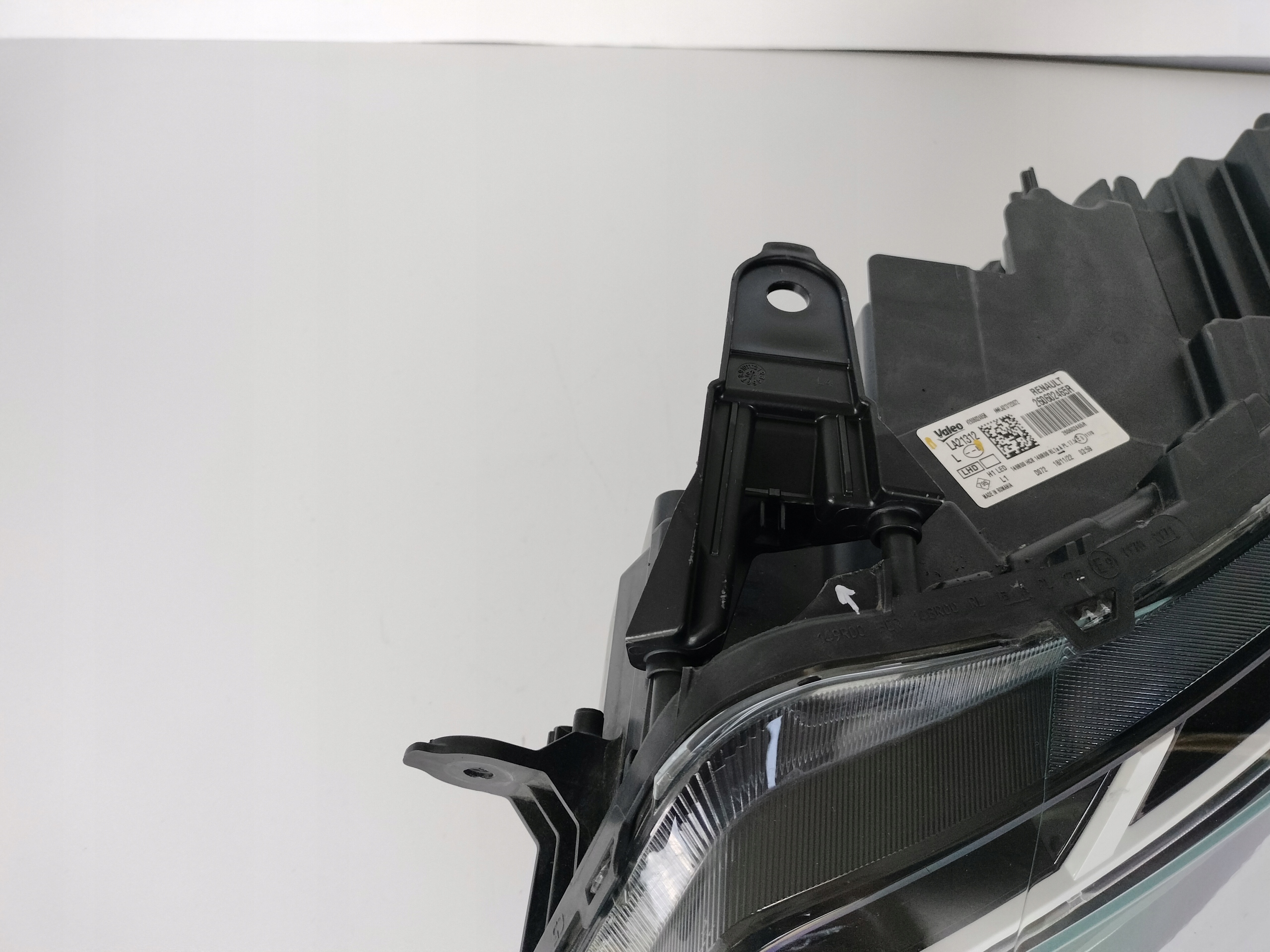light left REFLEKTOR DACIA DUSTER II LIFT FULL LED