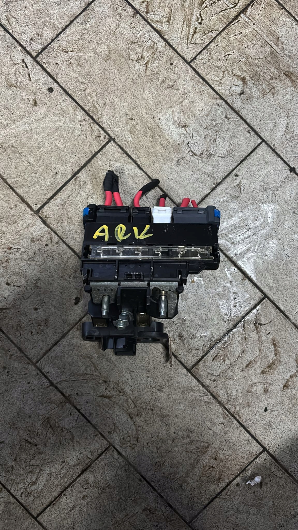 terminal plus fuse RENAULT ARKANA