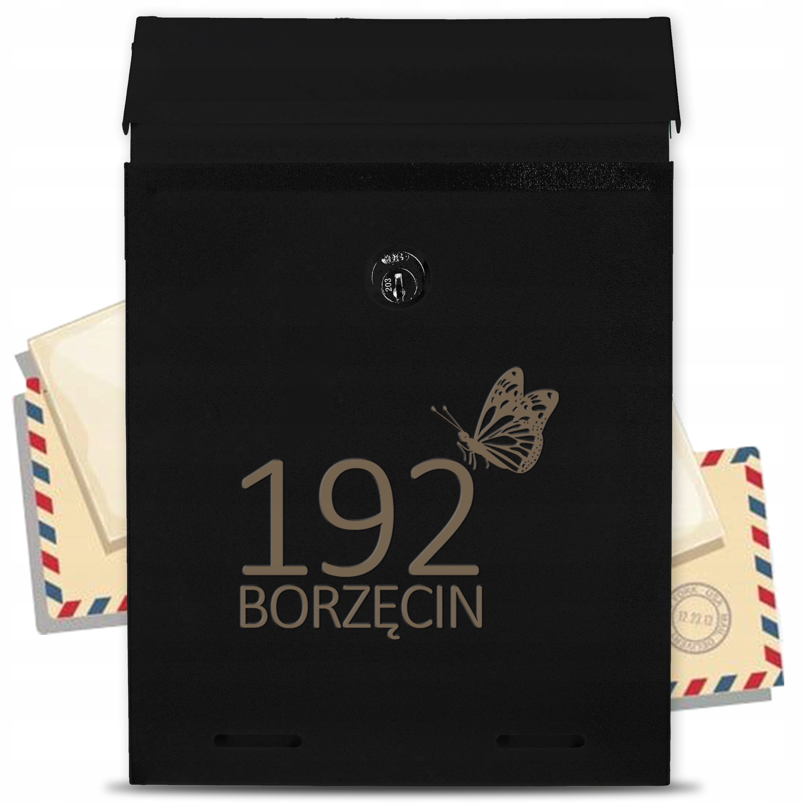 Černá poštovní schránka s adresní trubkou a nádherným gravírovaným vzorem