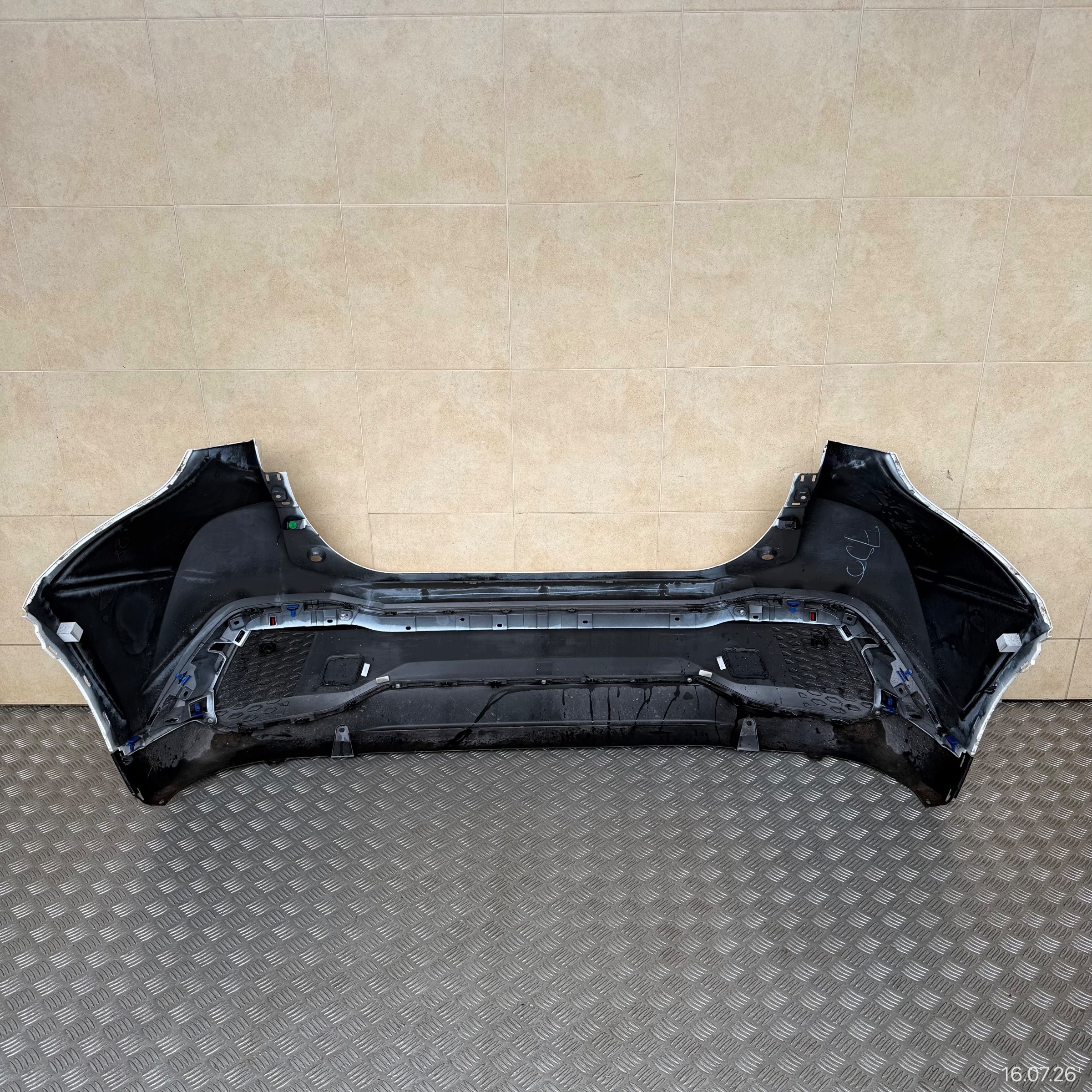 bumper rear complete TOYOTA C-HR II 2024 ROK 2 PDC