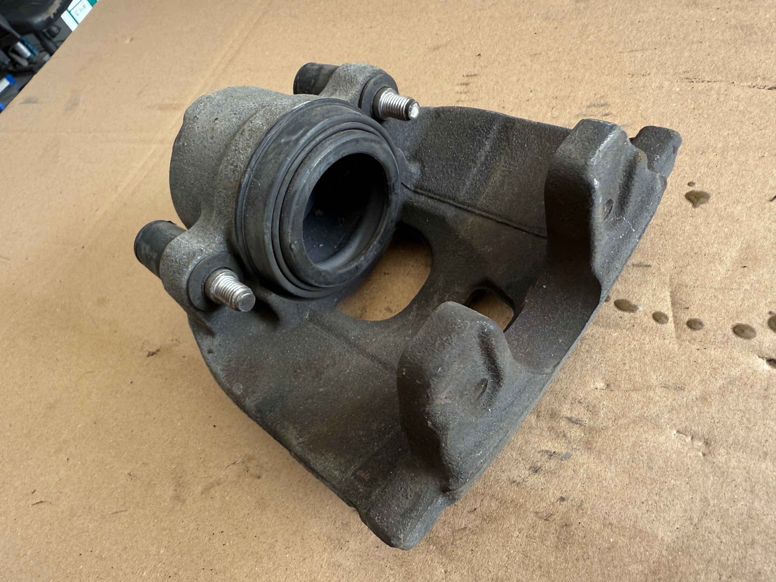 AUDI Q3 LIFT 2.0 TDI caliper brake right front VCF257