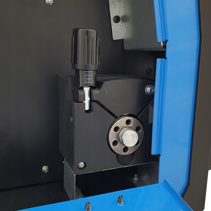 Spawarka SYNERGICZNA INWERTOROWA DIGIMIG 200 MTM Moc pobierana 7.4 kVA