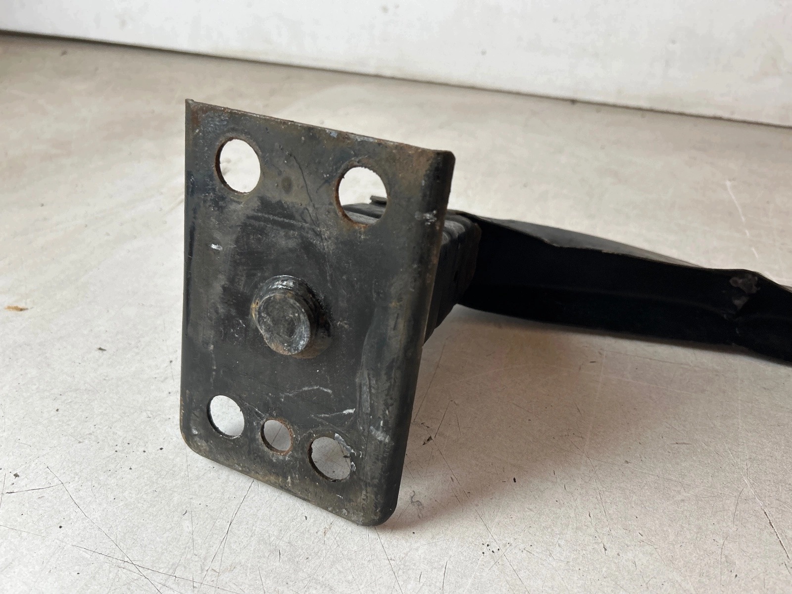 sider pillar of a bumper front lower Ford KA Mk2