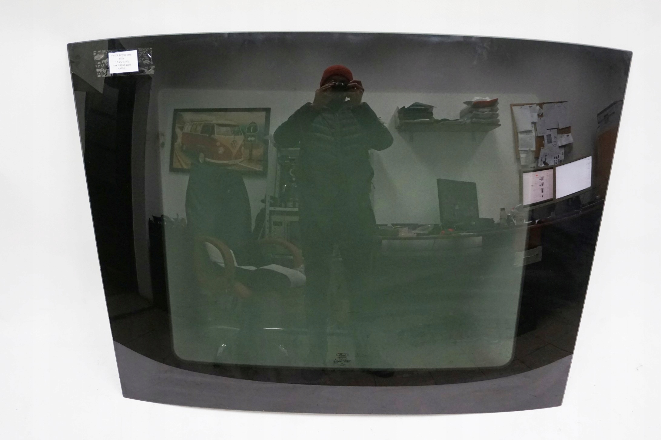 H1BB-A502B98-A - СТЕКЛО НА КРЫШЕ FORD FIESTA ACTIVE VII MK8