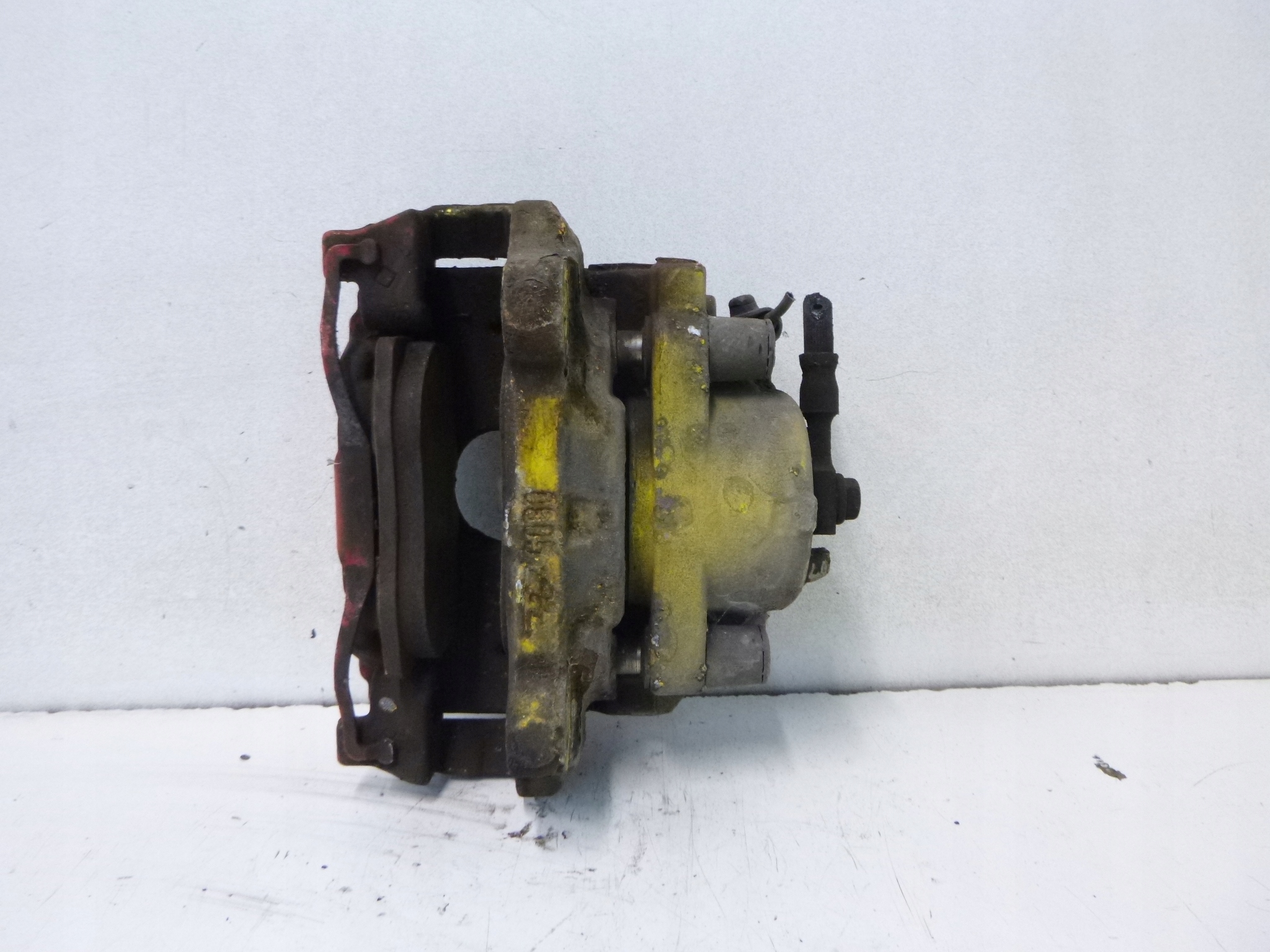 caliper brake front Opel Signum 2.2DTi 2004r.