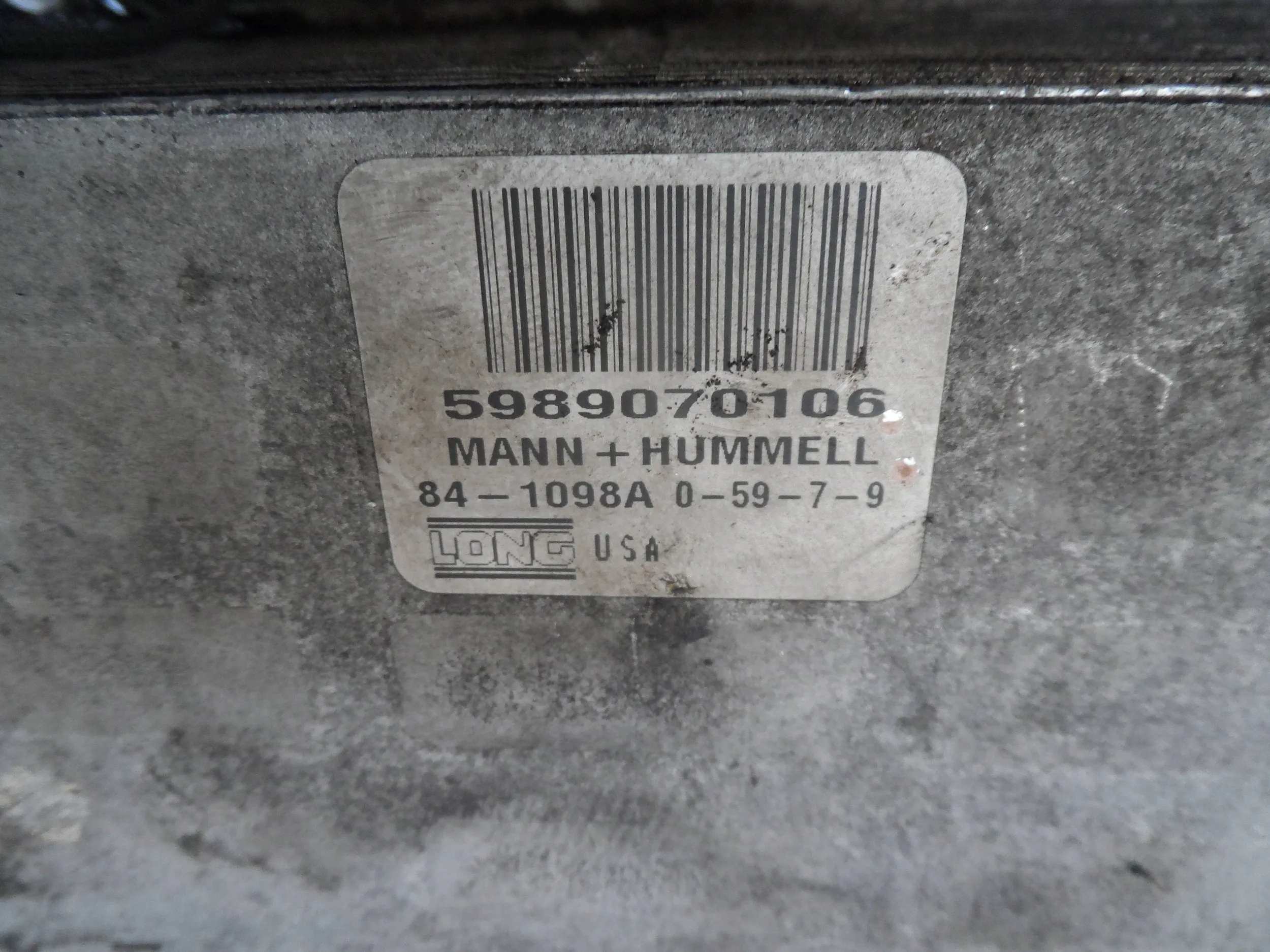 CHŁODNICZKA OLEJU RANGE VOGUE L405 4.4 5989070106 Producent części Land Rover OE