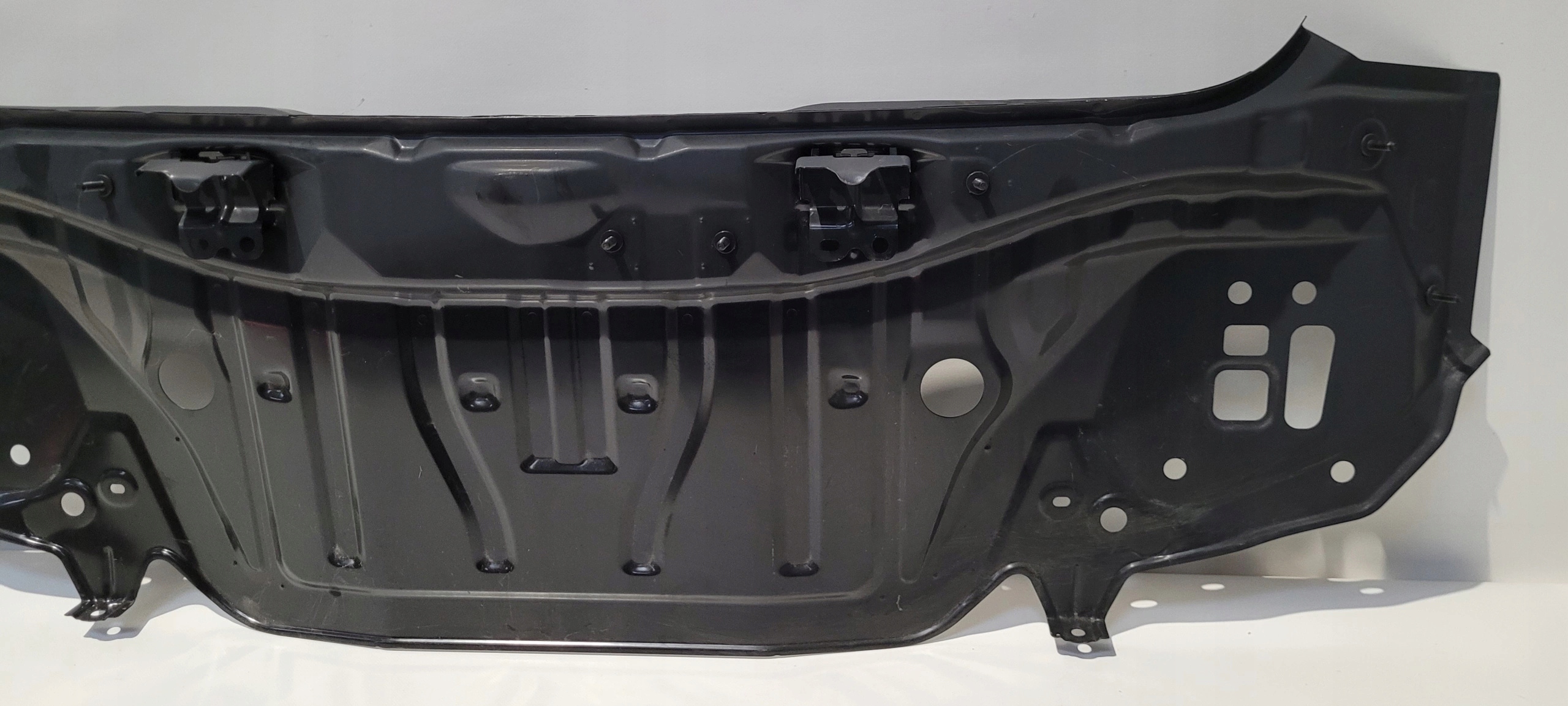 PAS TYLNY TOYOTA COROLLA E21 SEDAN 18- 58307-02500 Typ samochodu Samochody osobowe