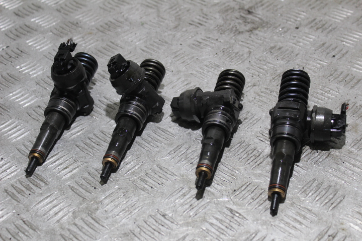 НАСОСНІ ФОРСУНКИ SEAT LEON II 1.9 TDI