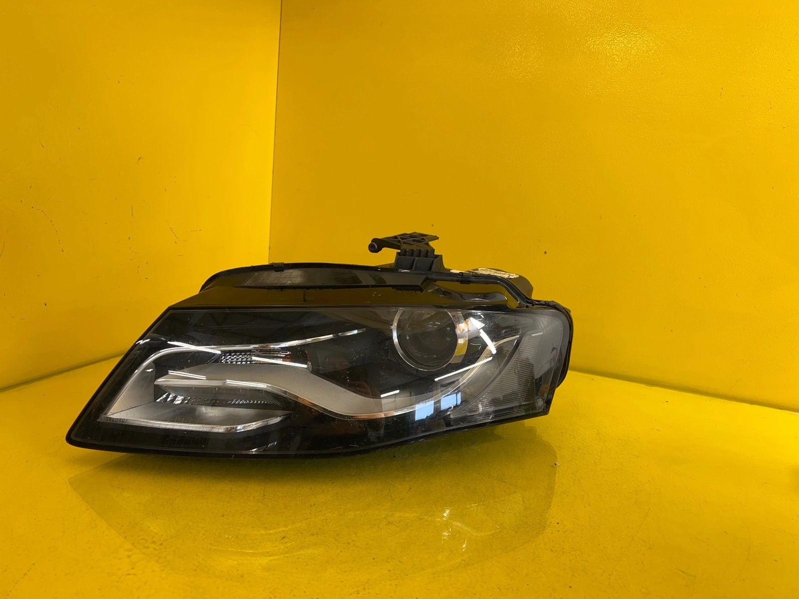 light left AUDI A4 B8 8K0 08-12 BI-XENON non-setting 8K0941003C