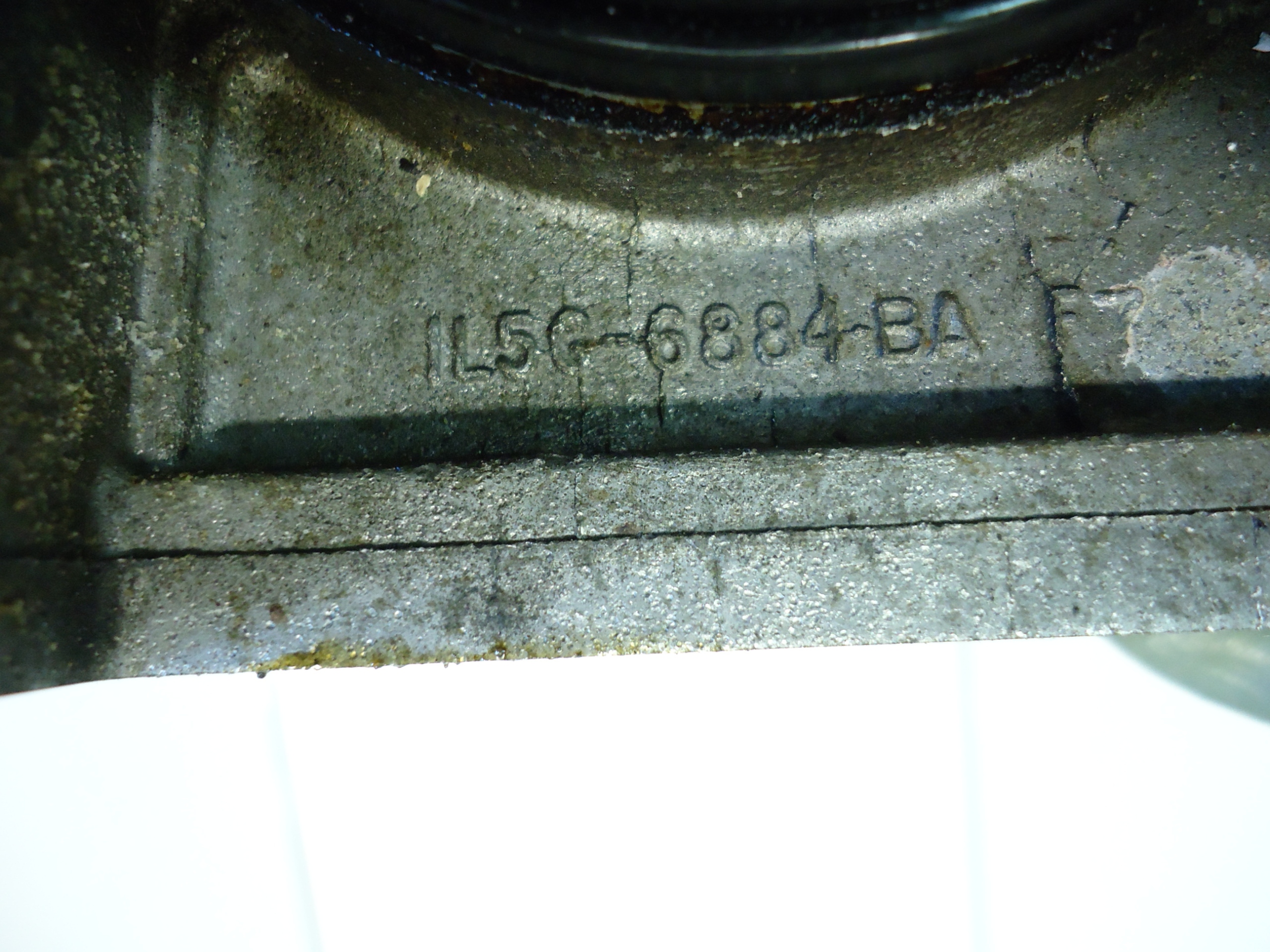 FOCUS MK2 CMAX 2.0 16V AODA Ölfiltergehäuse 1L5G-6884-BA
