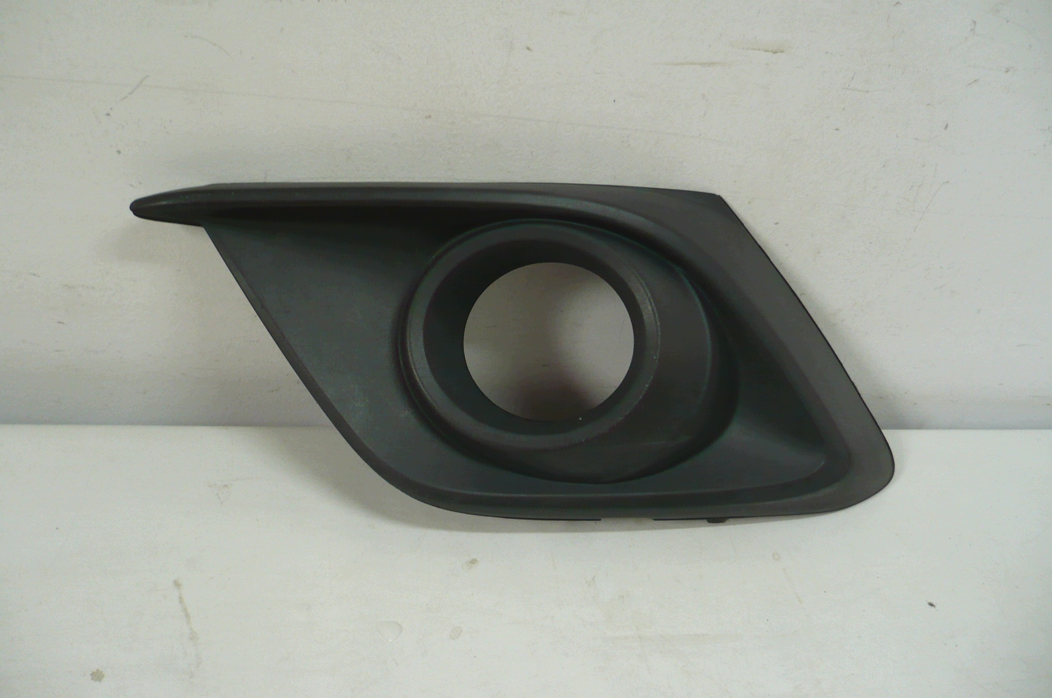 MAZDA 3 III BJ 13- grid of a bumper left front original