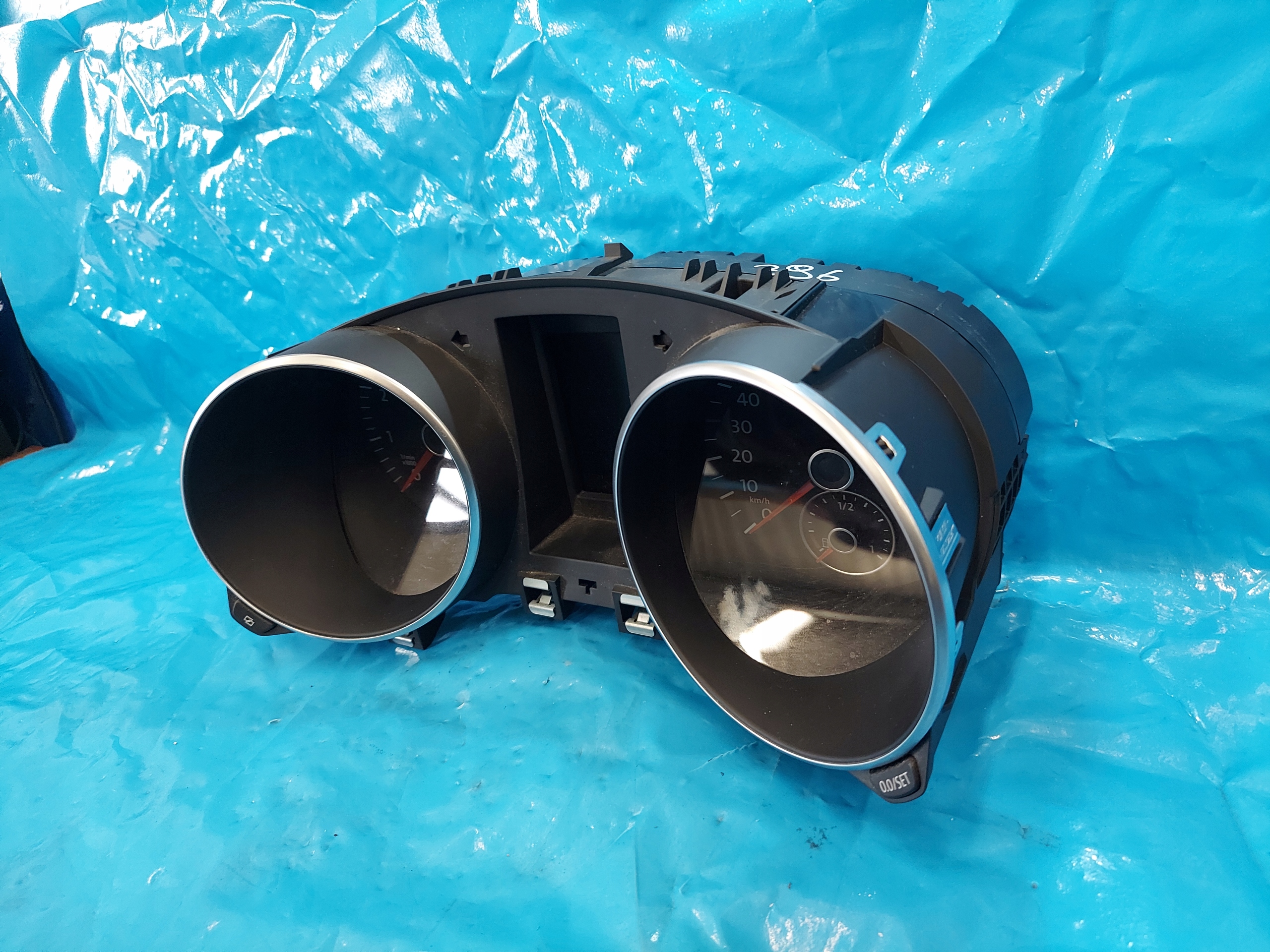 dials clock GOLF VI 1.2 B 5K0920871