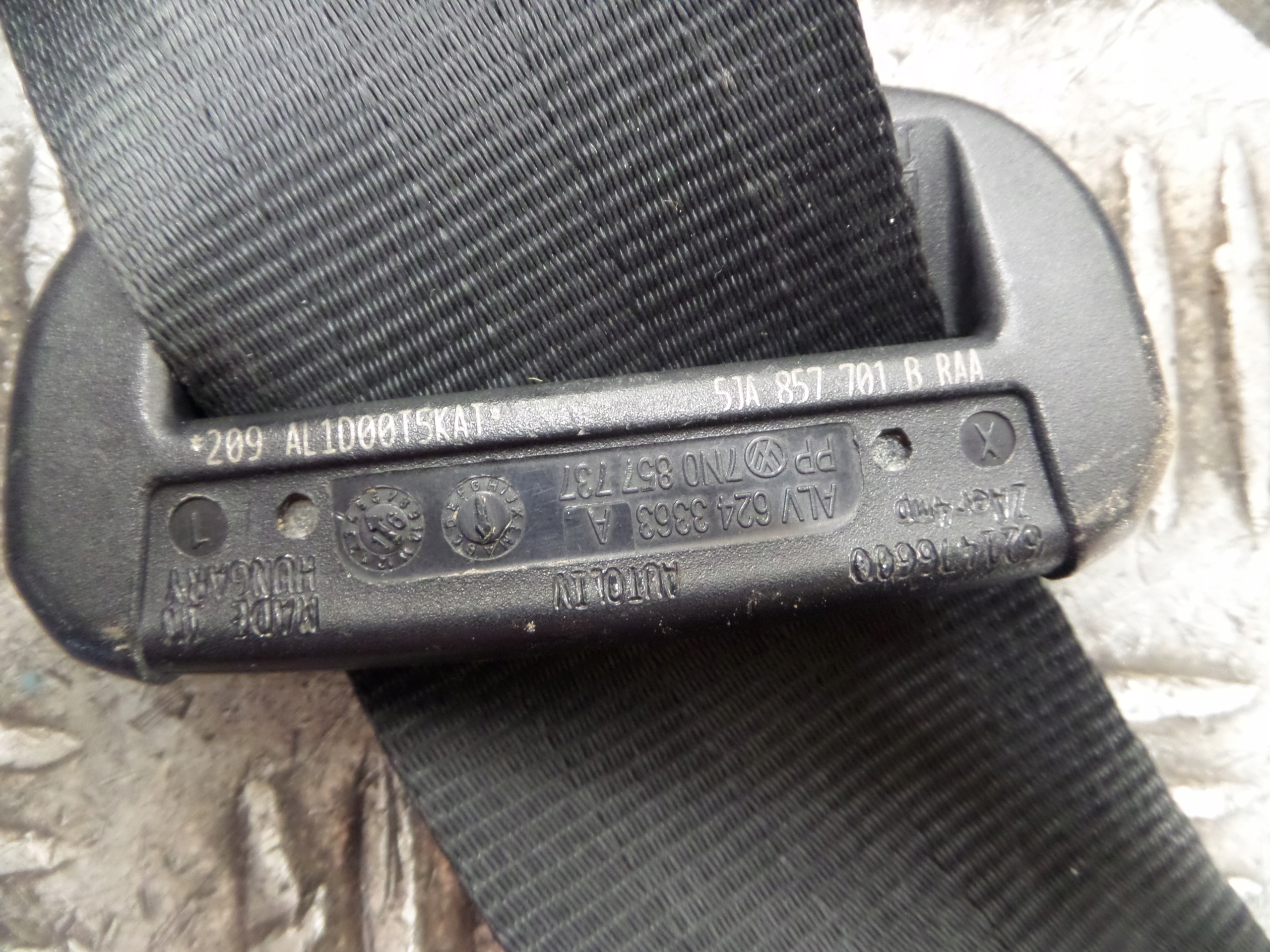 tension belt safety left front SKODA RAPID SEAT TOLEDO 5JA857701B