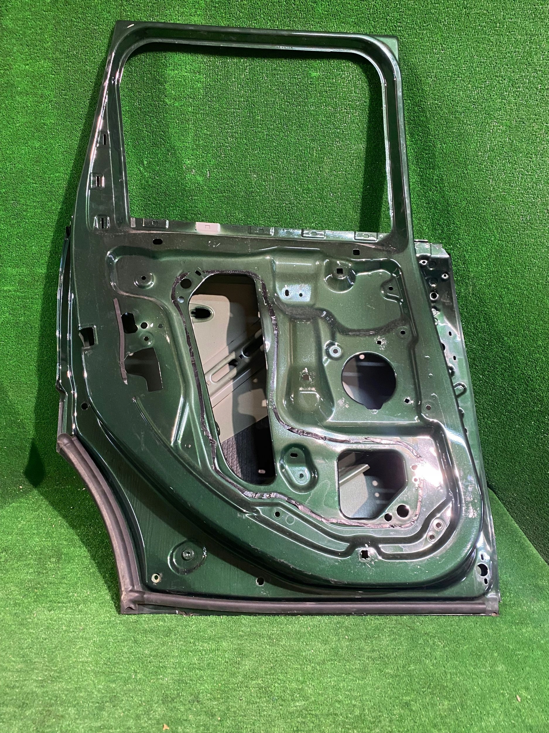 door rear. left left rear part MINI COOPER F55